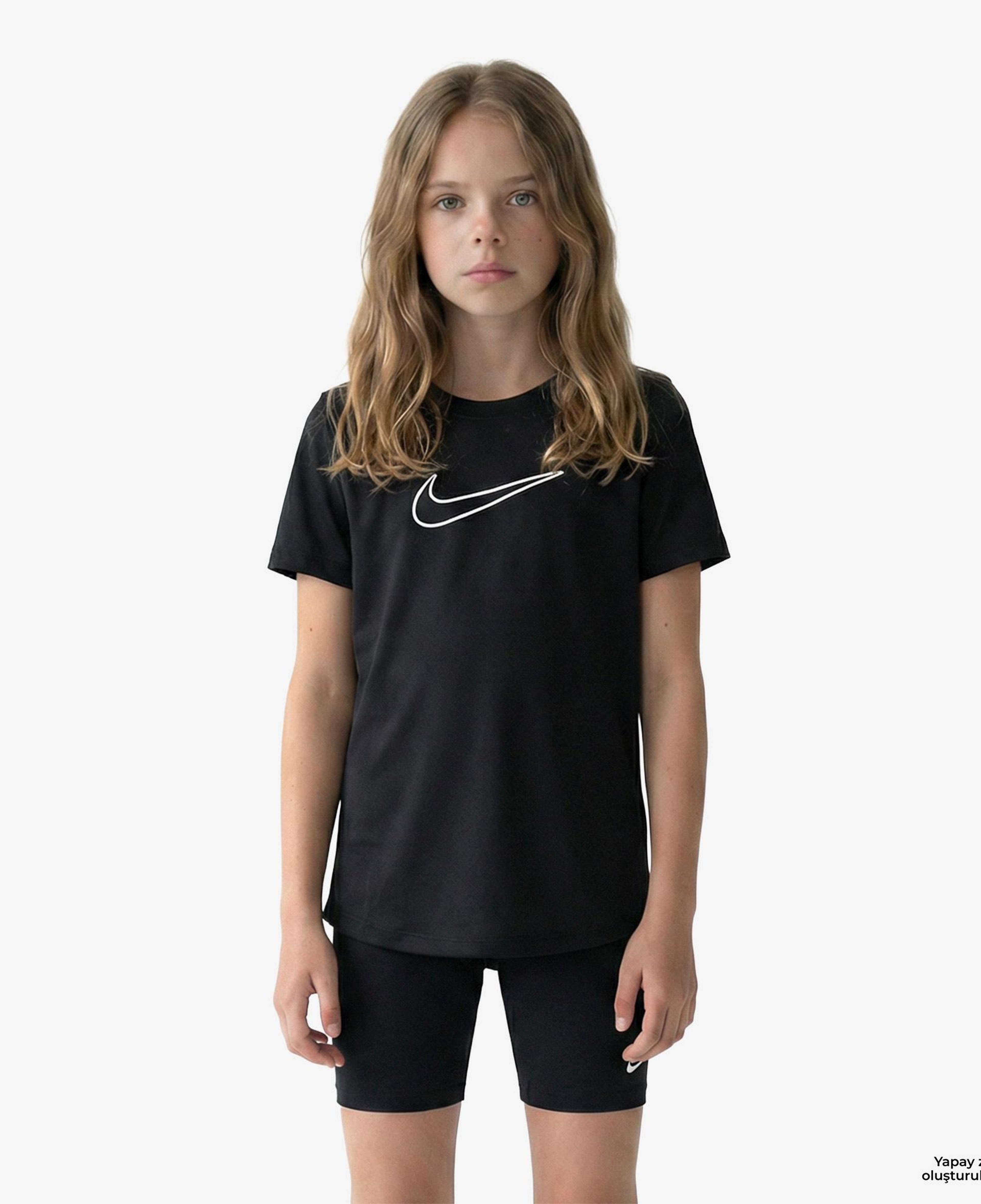 Nike Dri-Fit One Fitted Çocuk Siyah T-Shirt