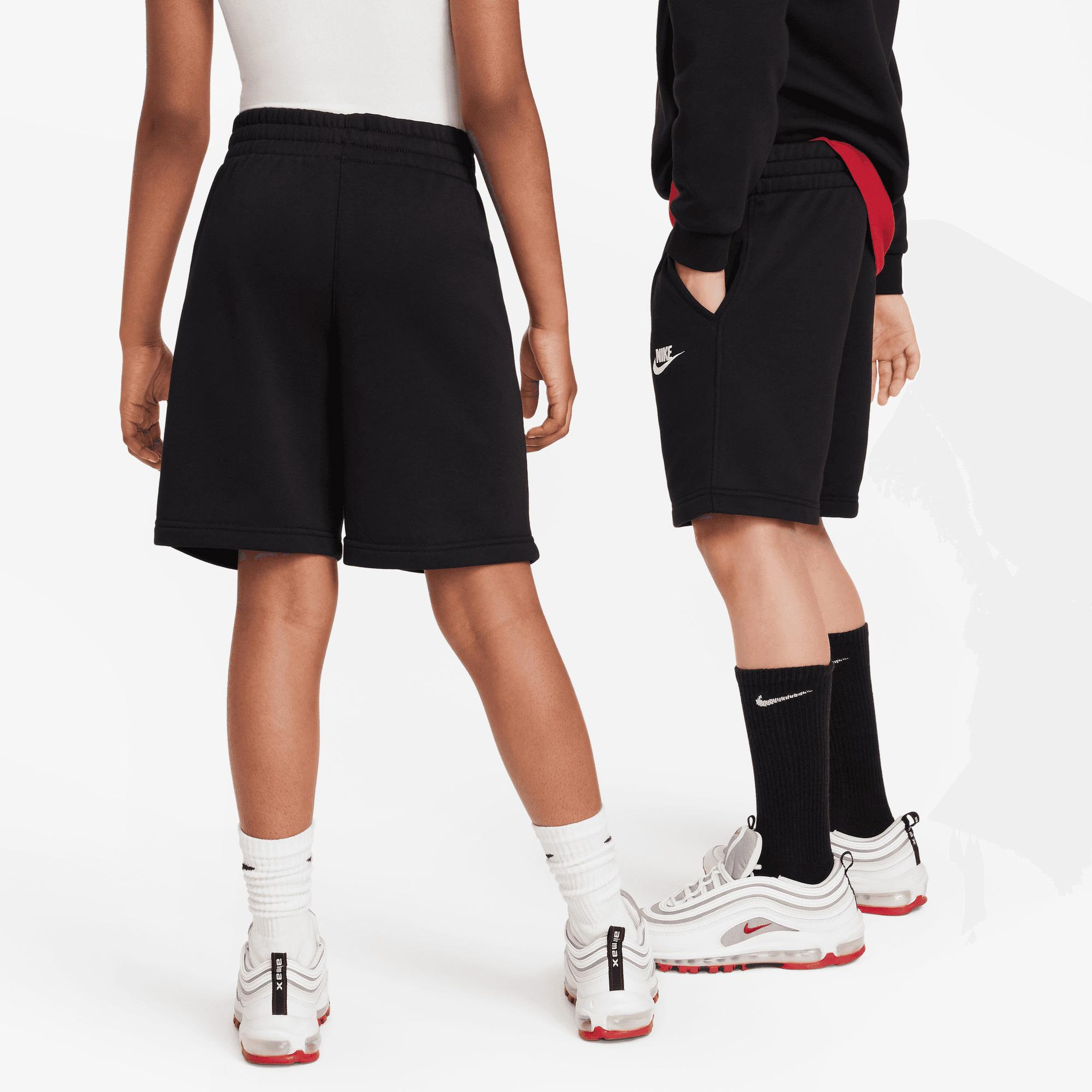 Nike Çocuk Siyah Şort