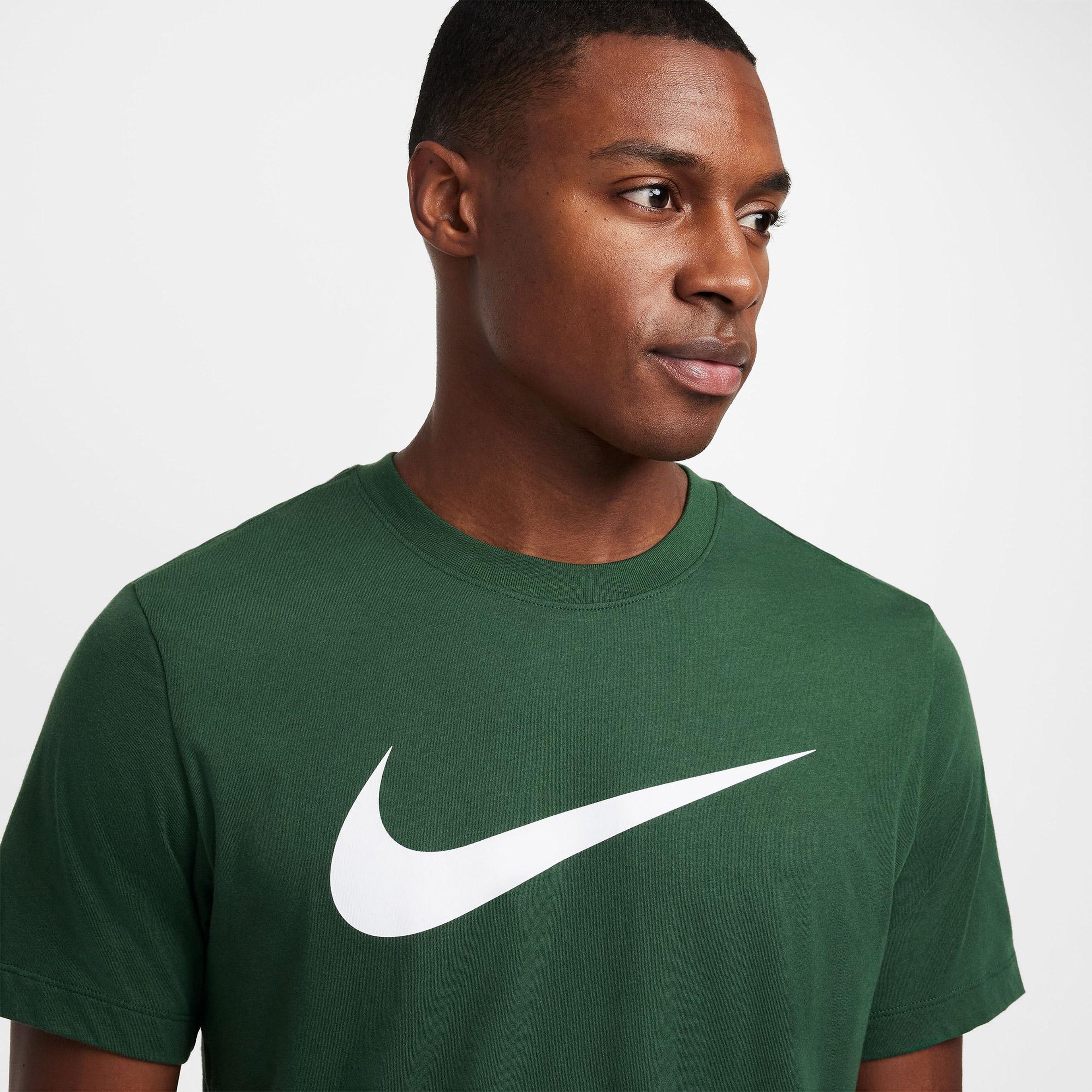 Nike Sportswear Swoosh Erkek Yeşil T-Shirt