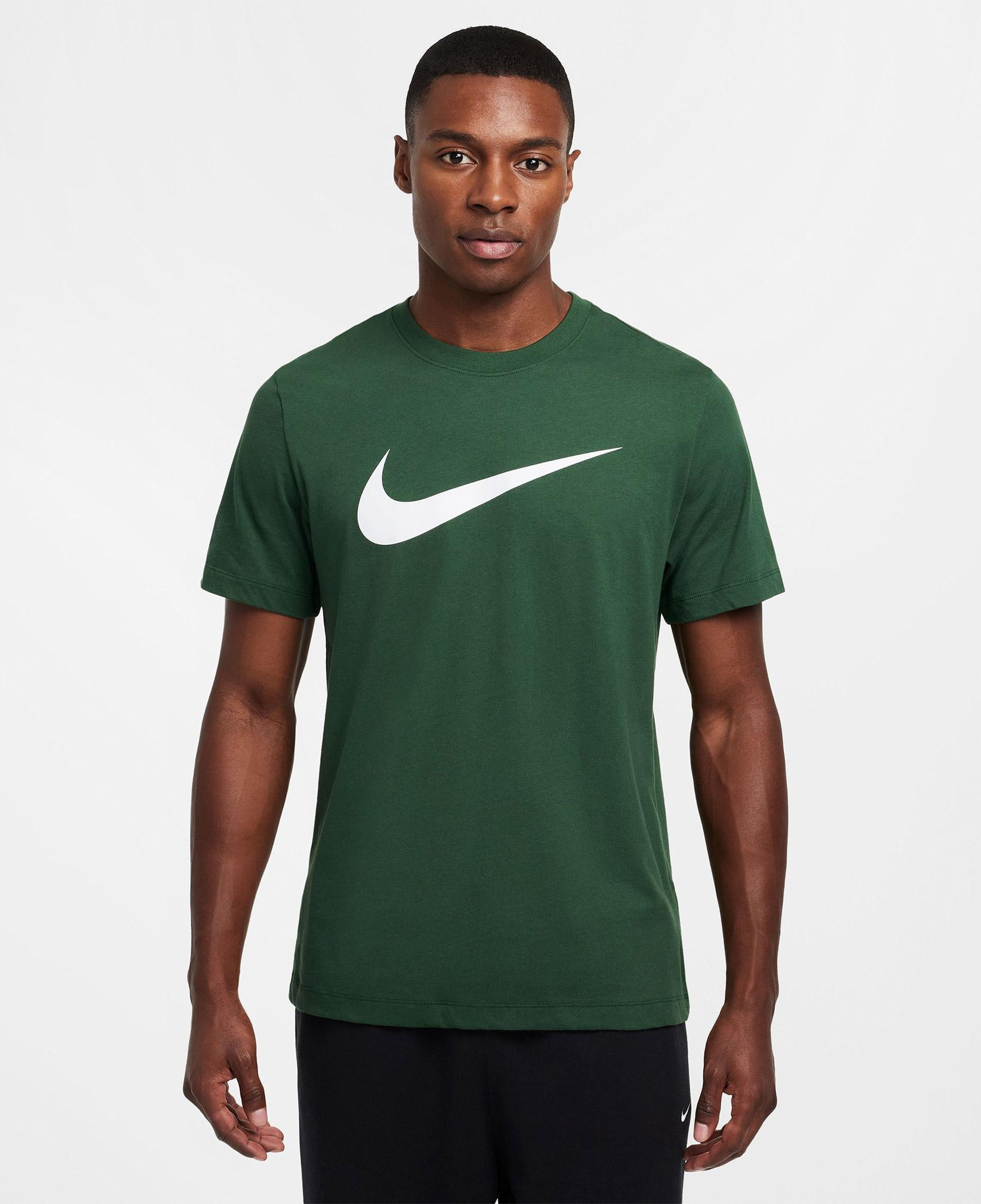 Nike Sportswear Swoosh Erkek Yeşil T-Shirt
