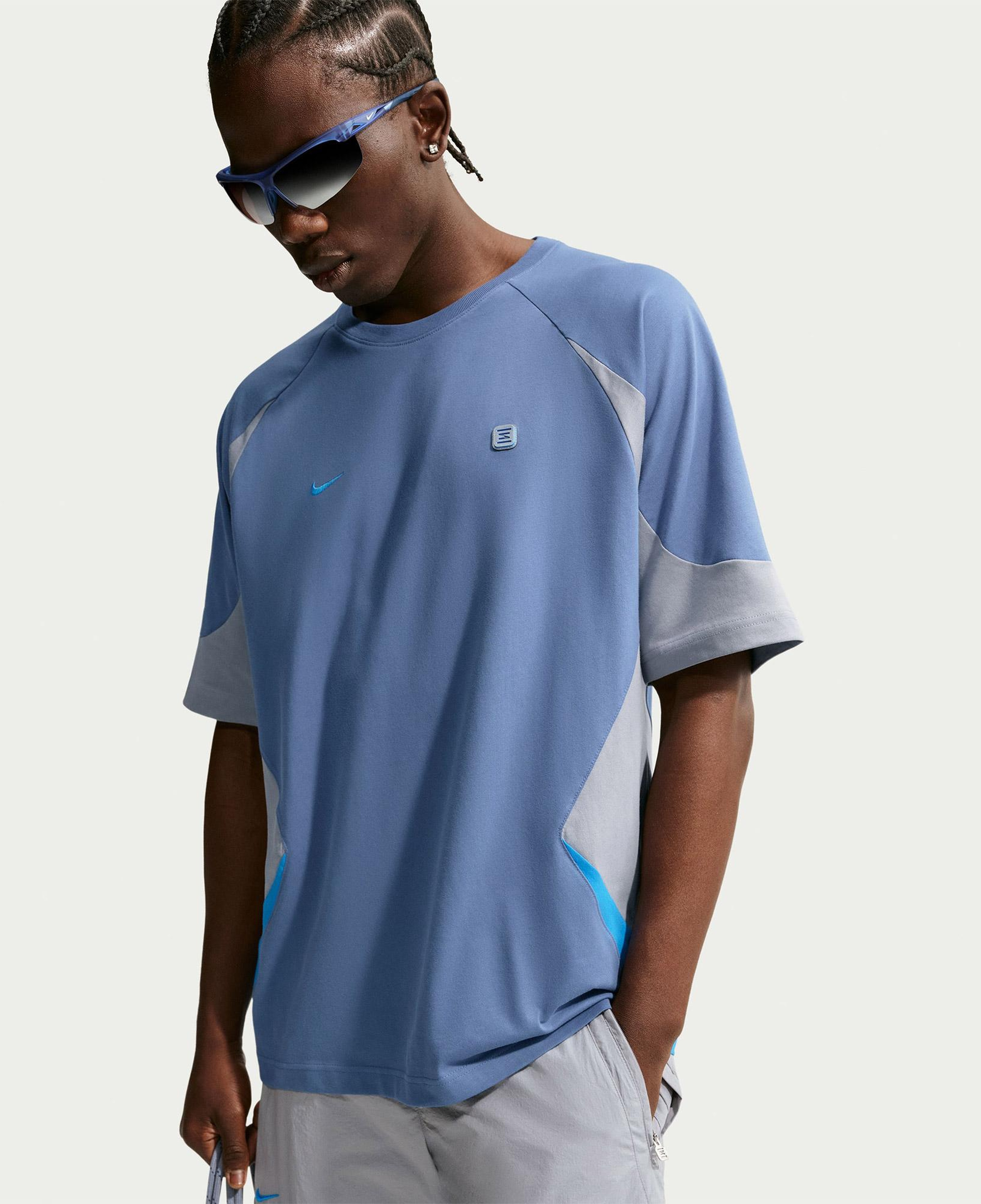Nike Sportswear Erkek Mavi T-Shirt