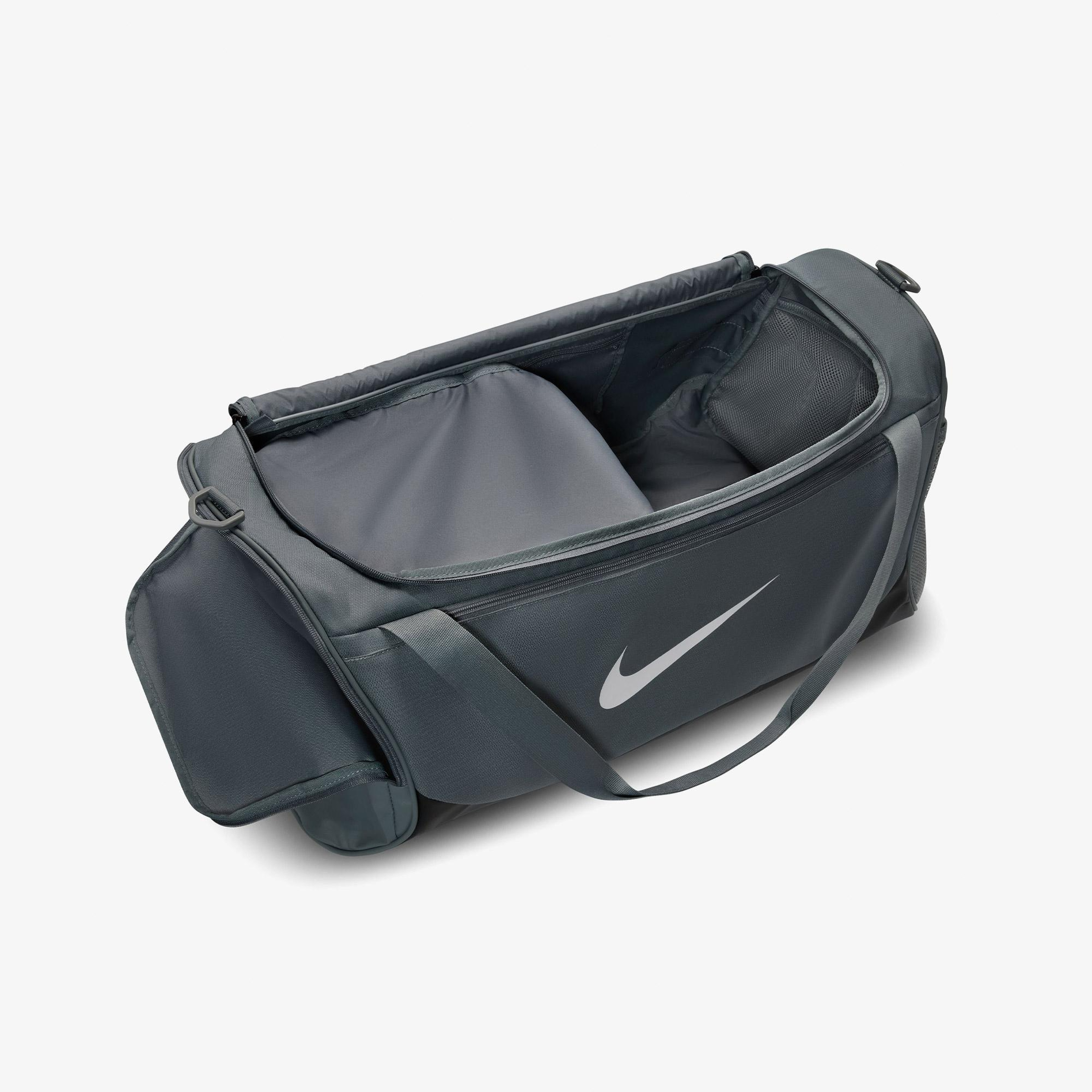 Nike Brasilia X Unisex Gri Spor Çantası