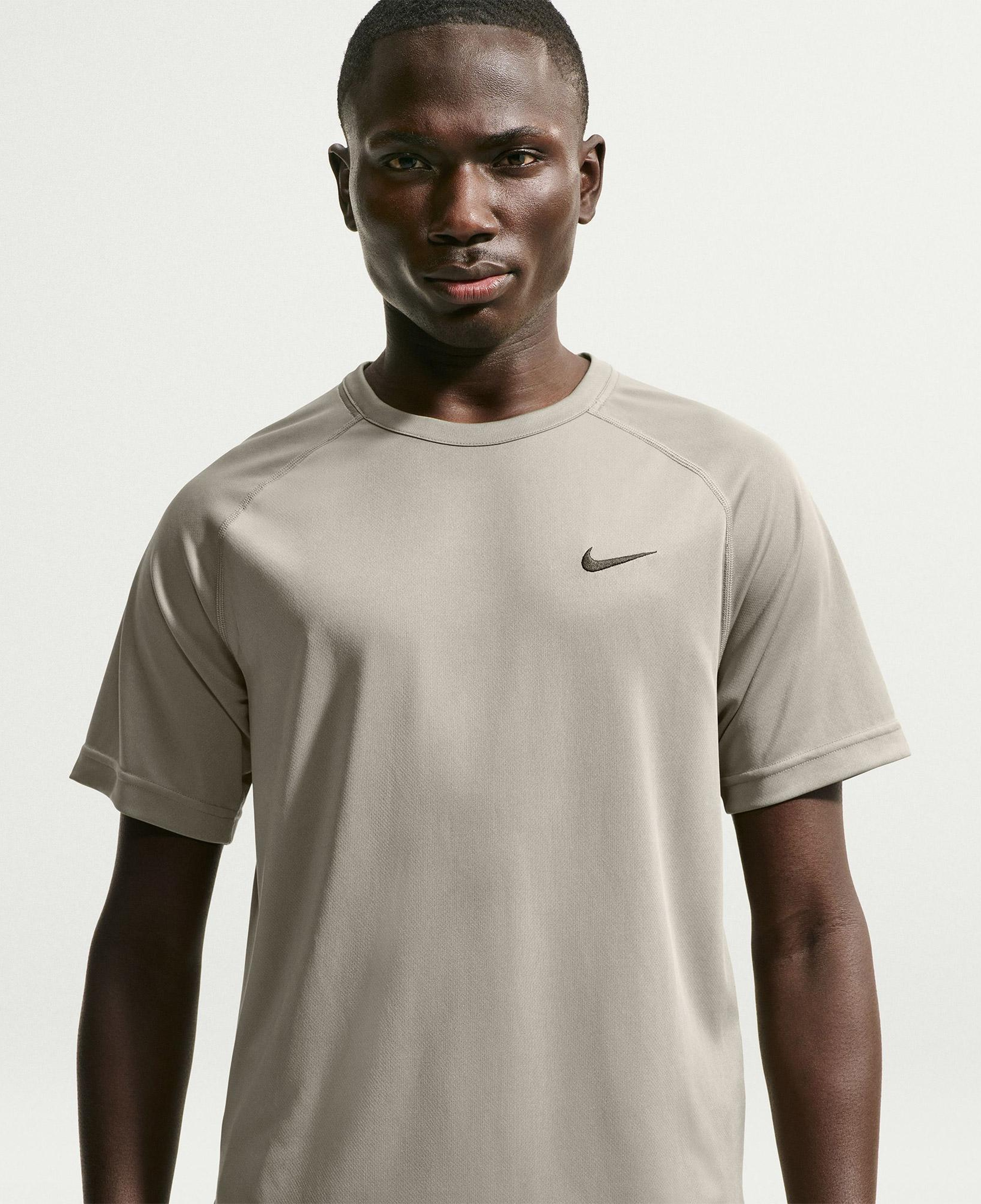 Nike Dri-Fit Flex Erkek Bej T-Shirt
