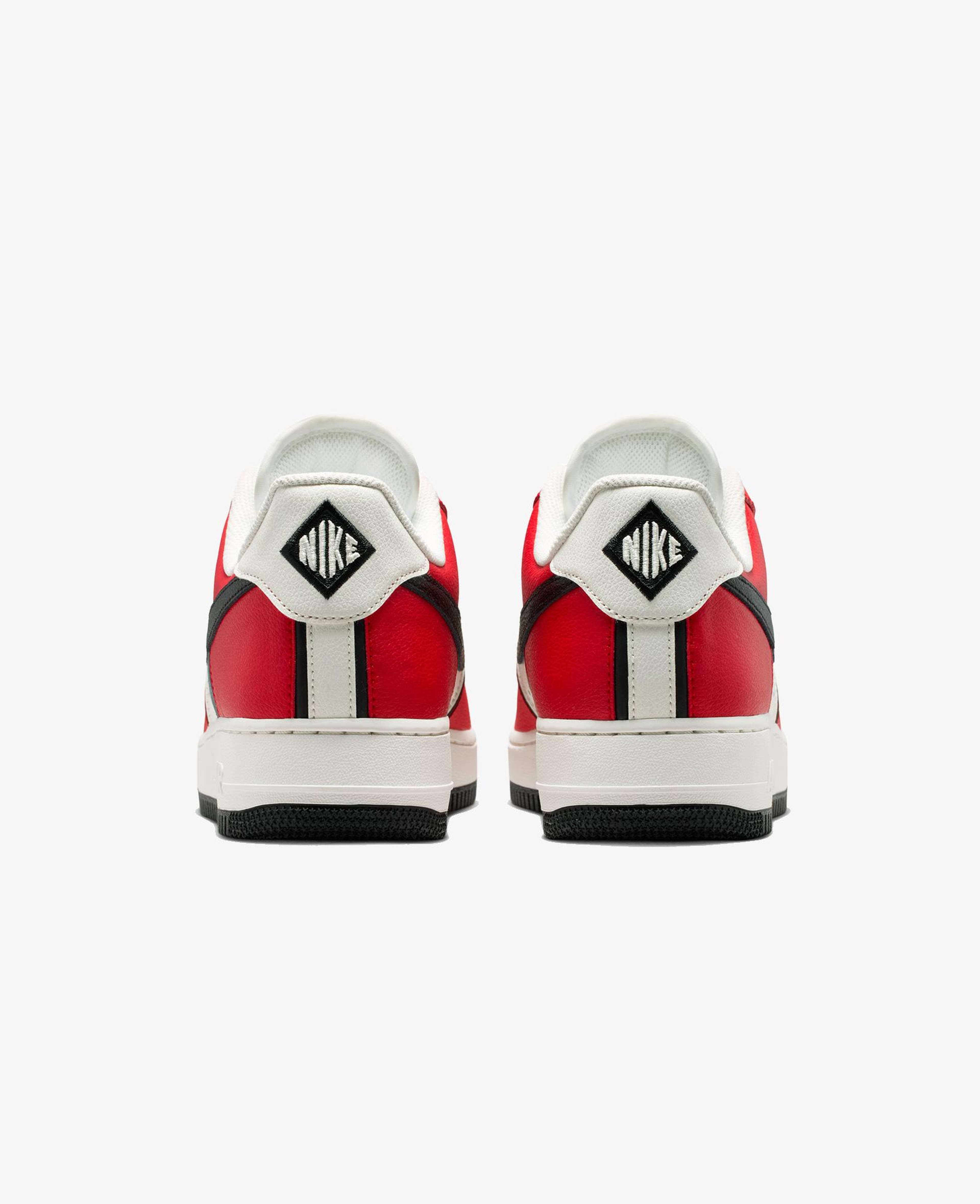 Nike Air Force 1 '07 LV8 Erkek Kırmızı Spor Ayakkabı