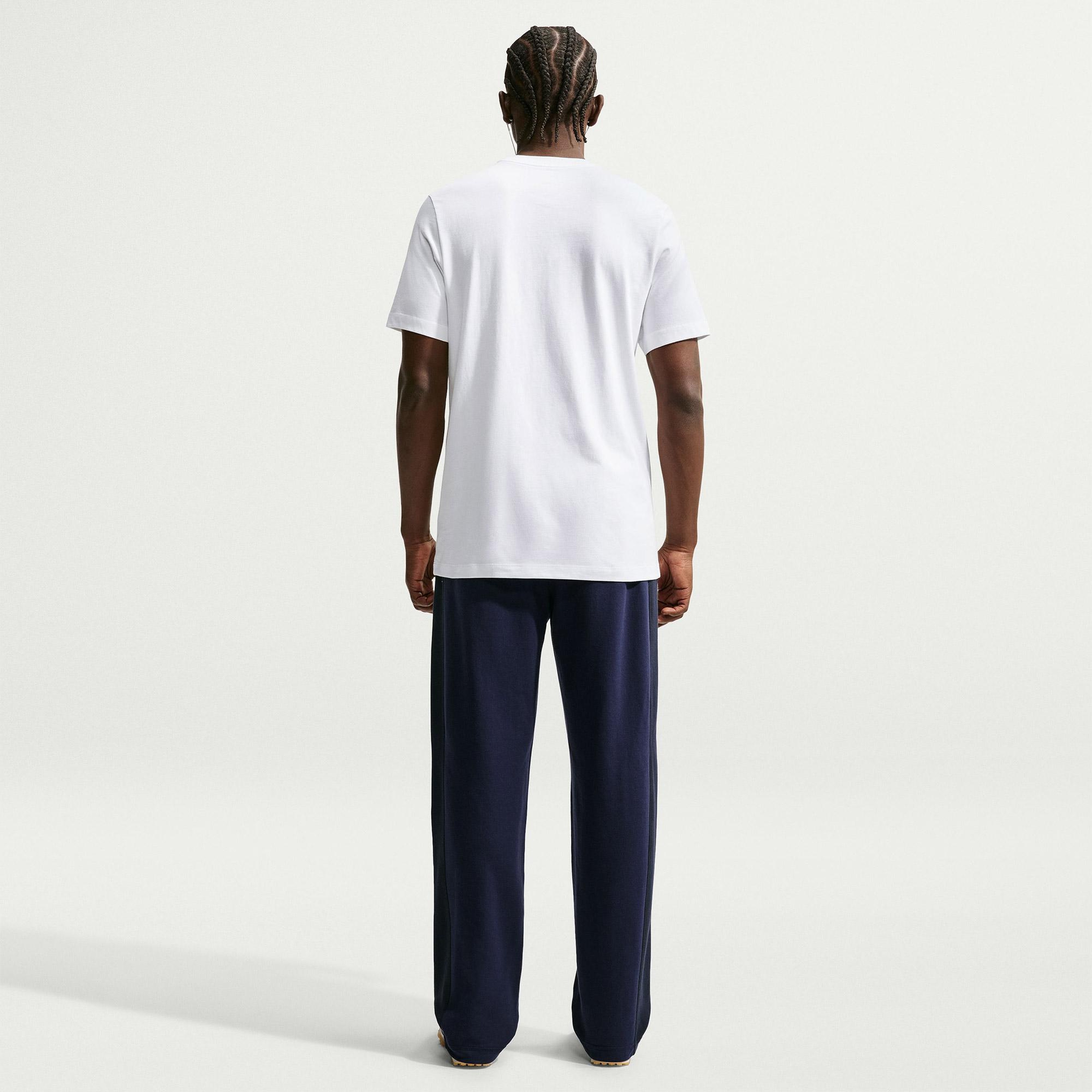 Nike Sportswear Club Brand Erkek Beyaz T-Shirt