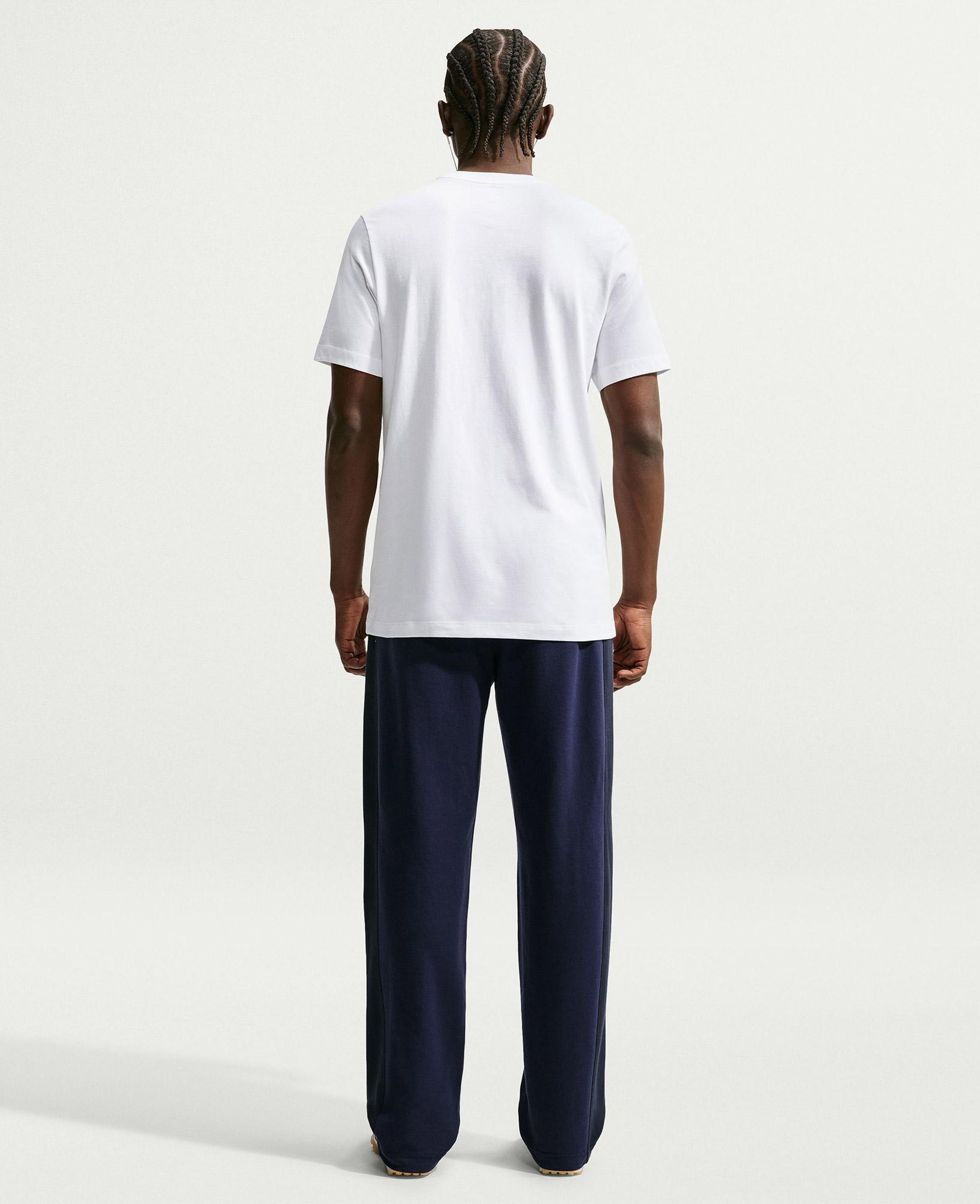 Nike Sportswear Club Brand Erkek Beyaz T-Shirt