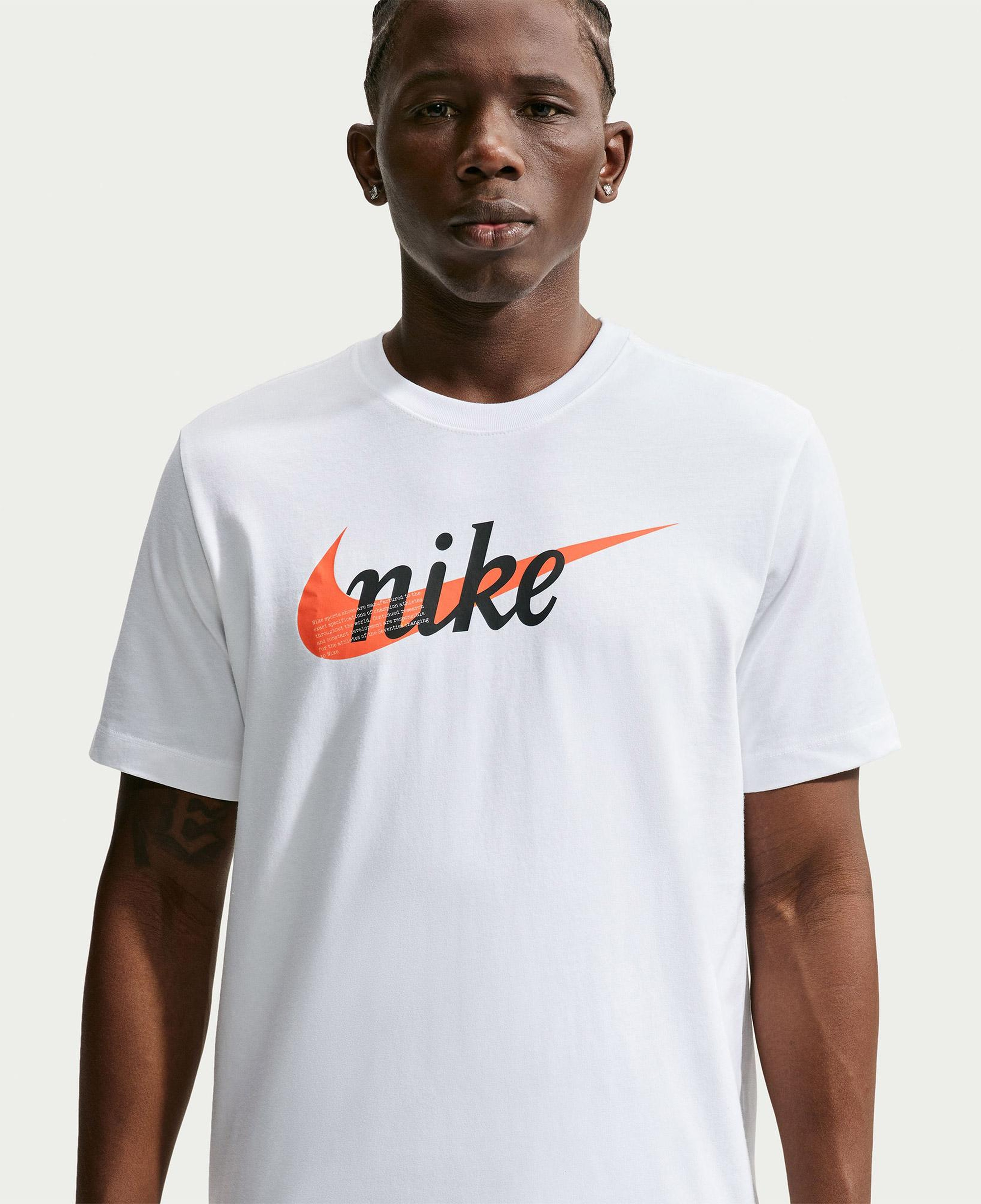 Nike Sportswear Club Brand Erkek Beyaz T-Shirt
