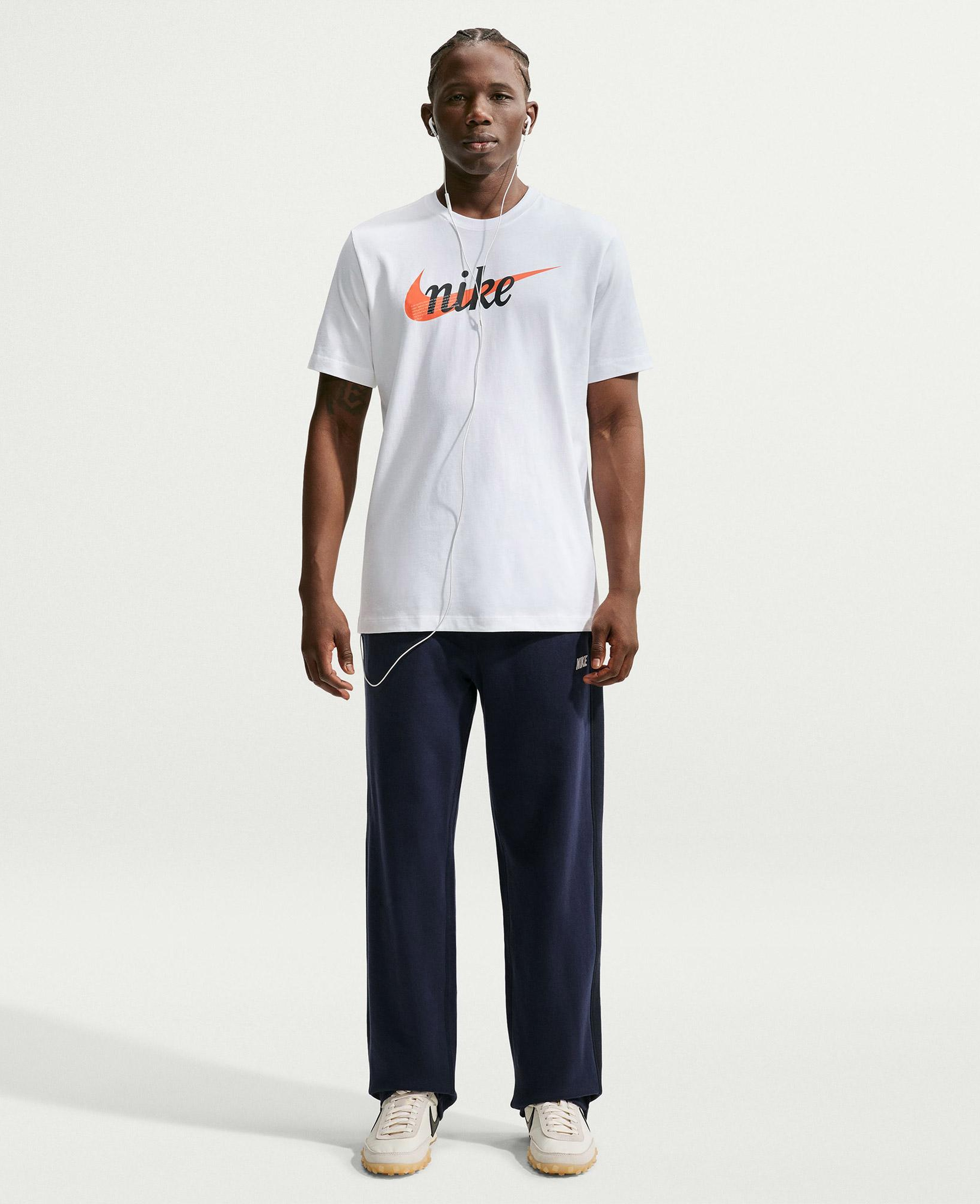 Nike Sportswear Club Brand Erkek Beyaz T-Shirt