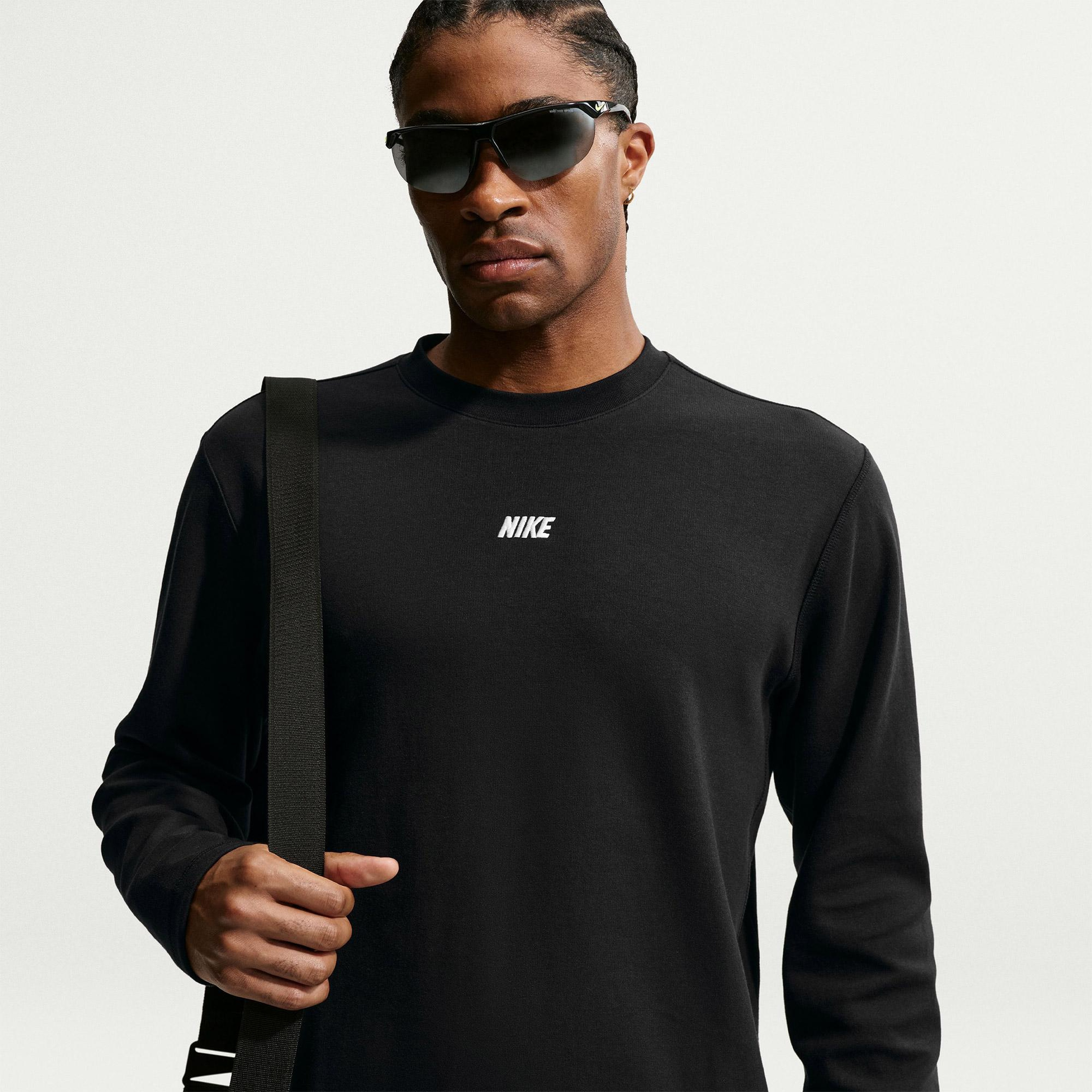 Nike Sportswear Club Varsity Erkek Siyah Uzun Kollu T-Shirt
