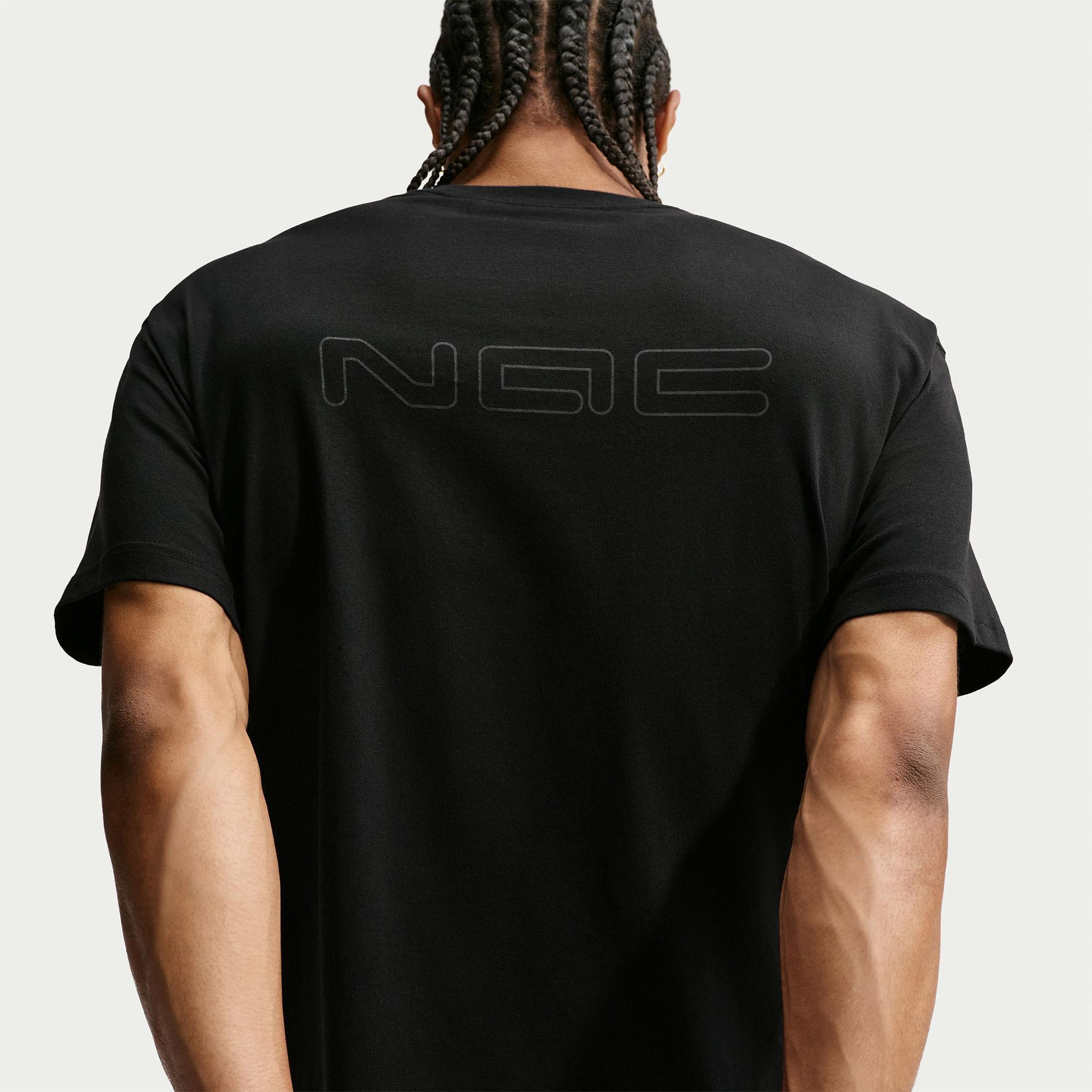 Nike N.A.C. Erkek Siyah T-Shirt
