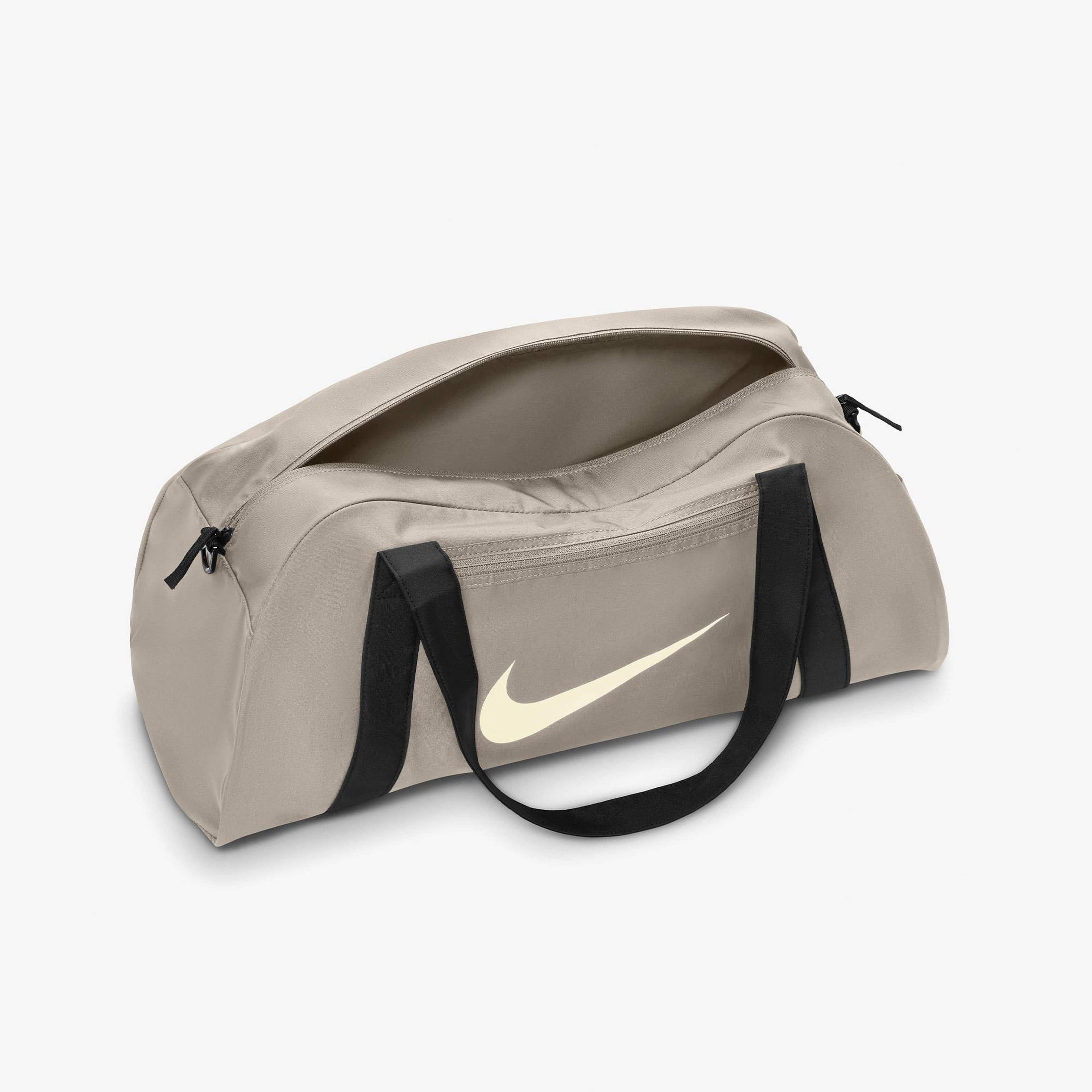 Nike Gym Club Kadın Bej Spor Çantası