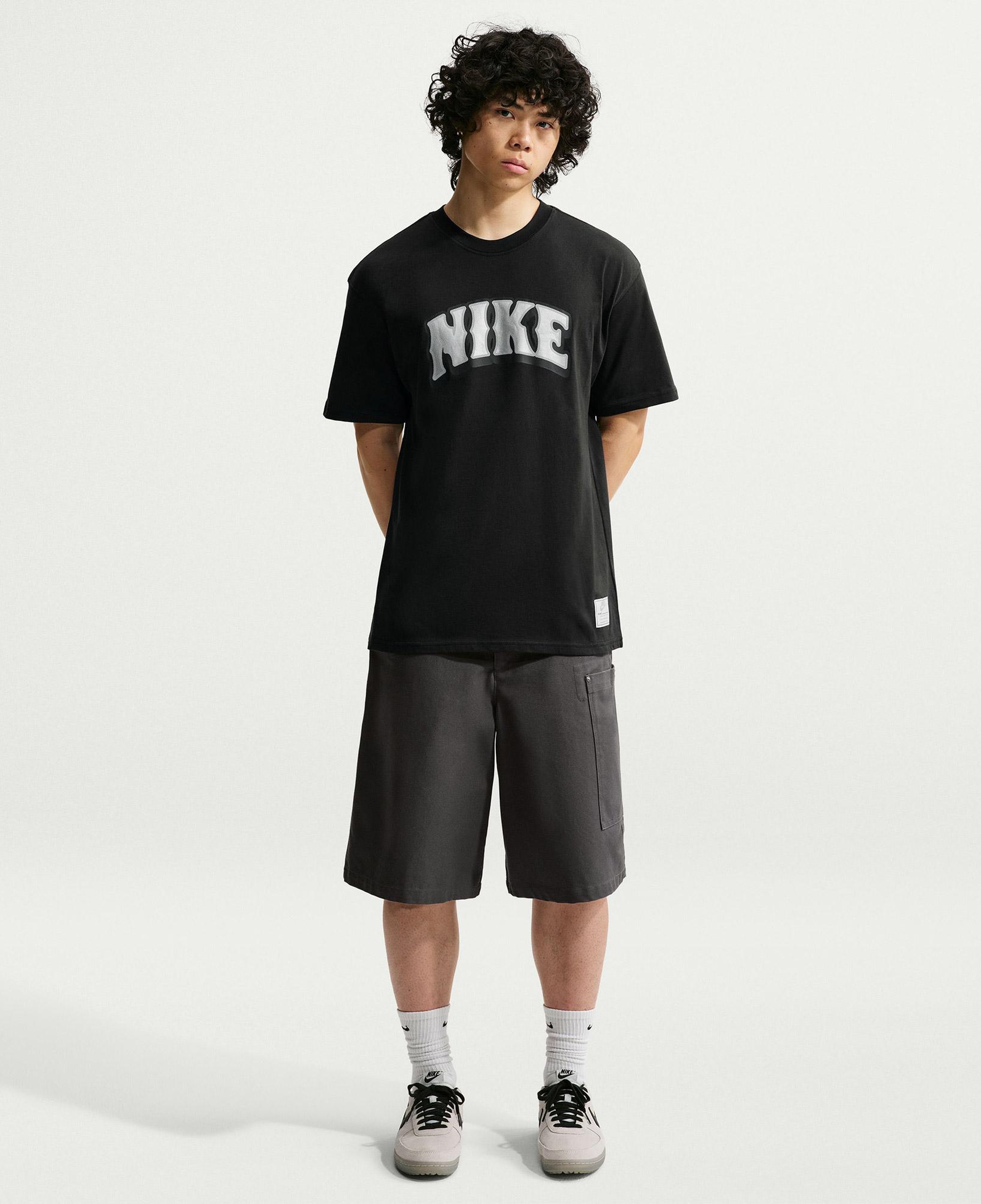 Nike Sportswear Loose Ball Erkek Siyah T-Shirt
