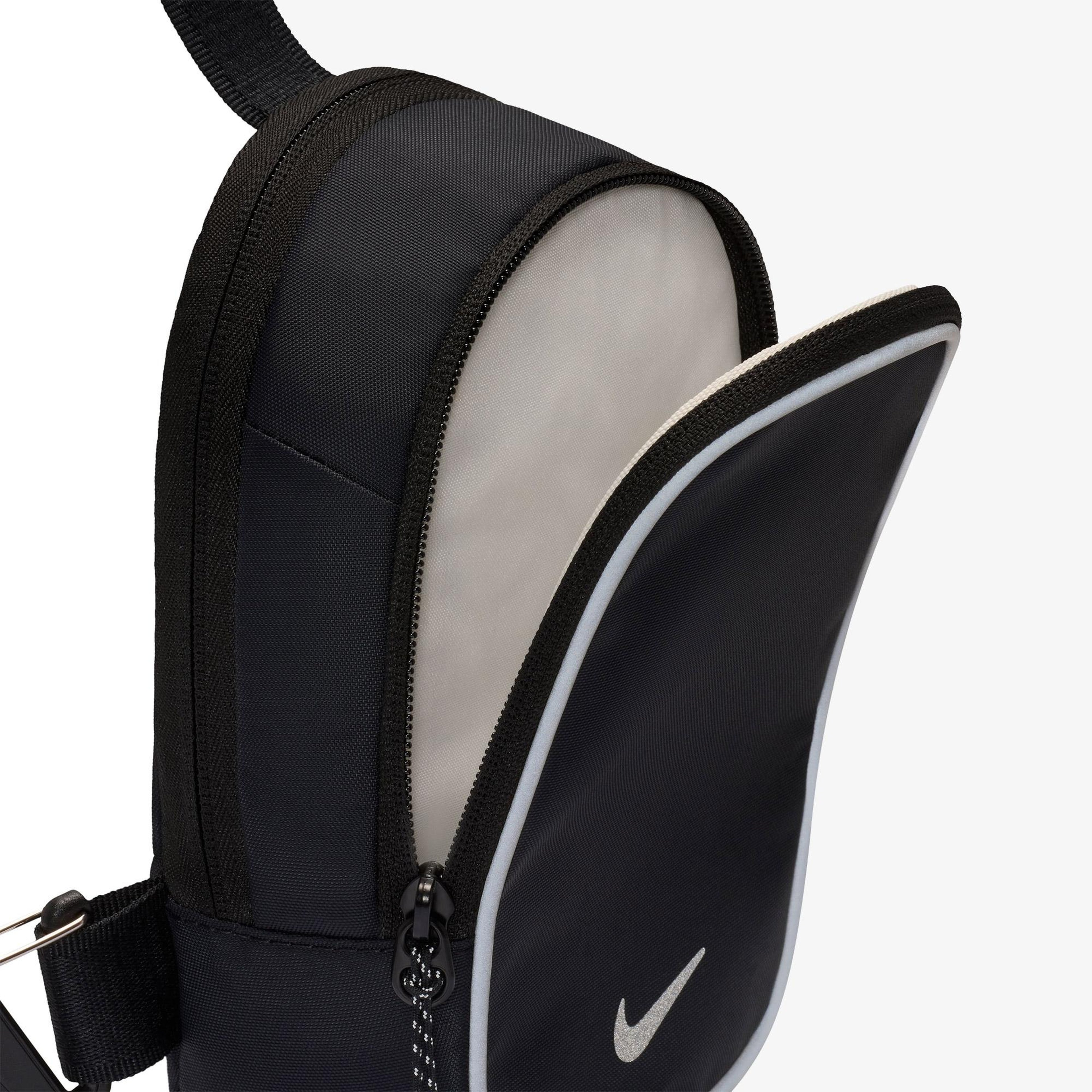 Nike Commute Reflect Unisex Siyah Çapraz Çanta