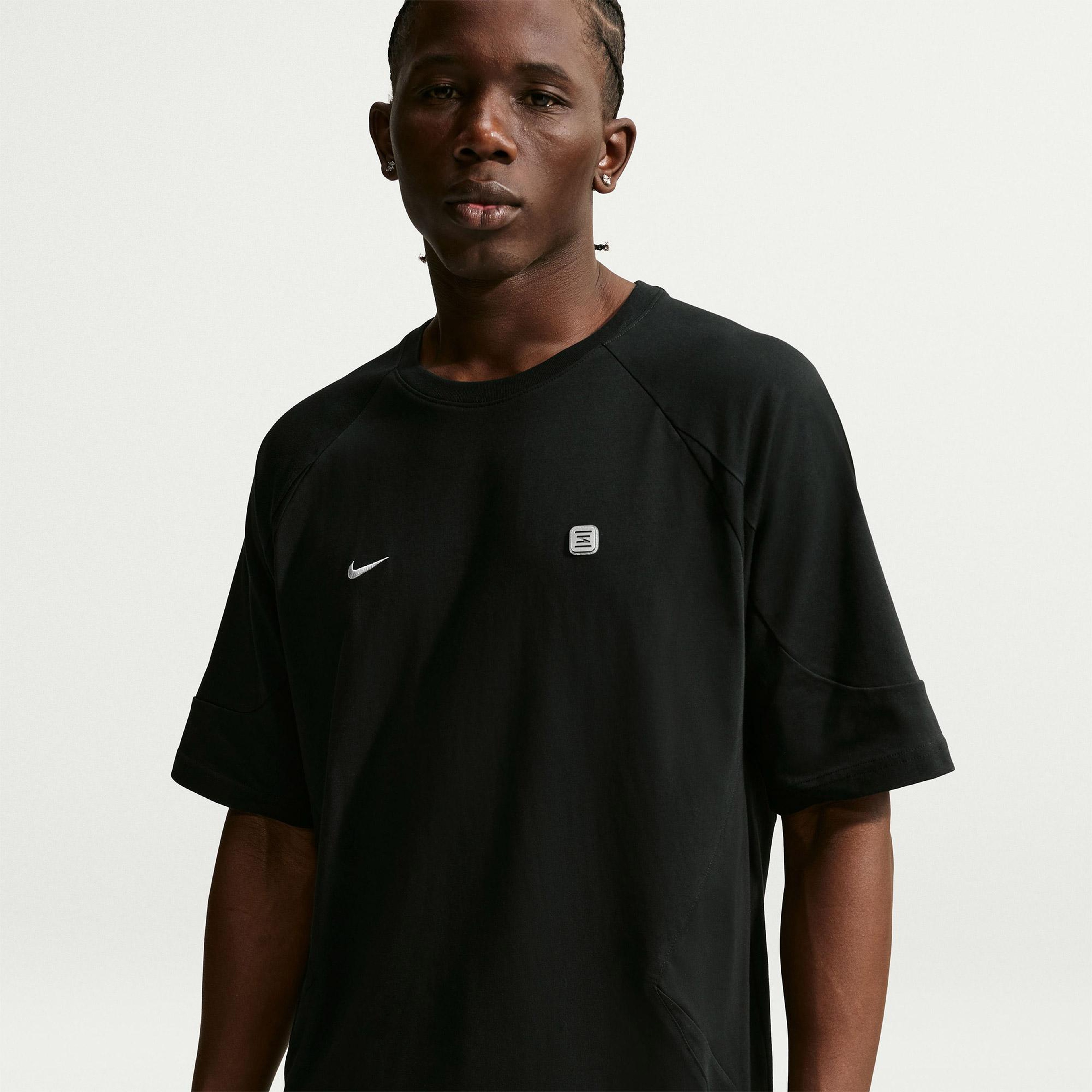 Nike Sportswear Erkek Siyah T-Shirt