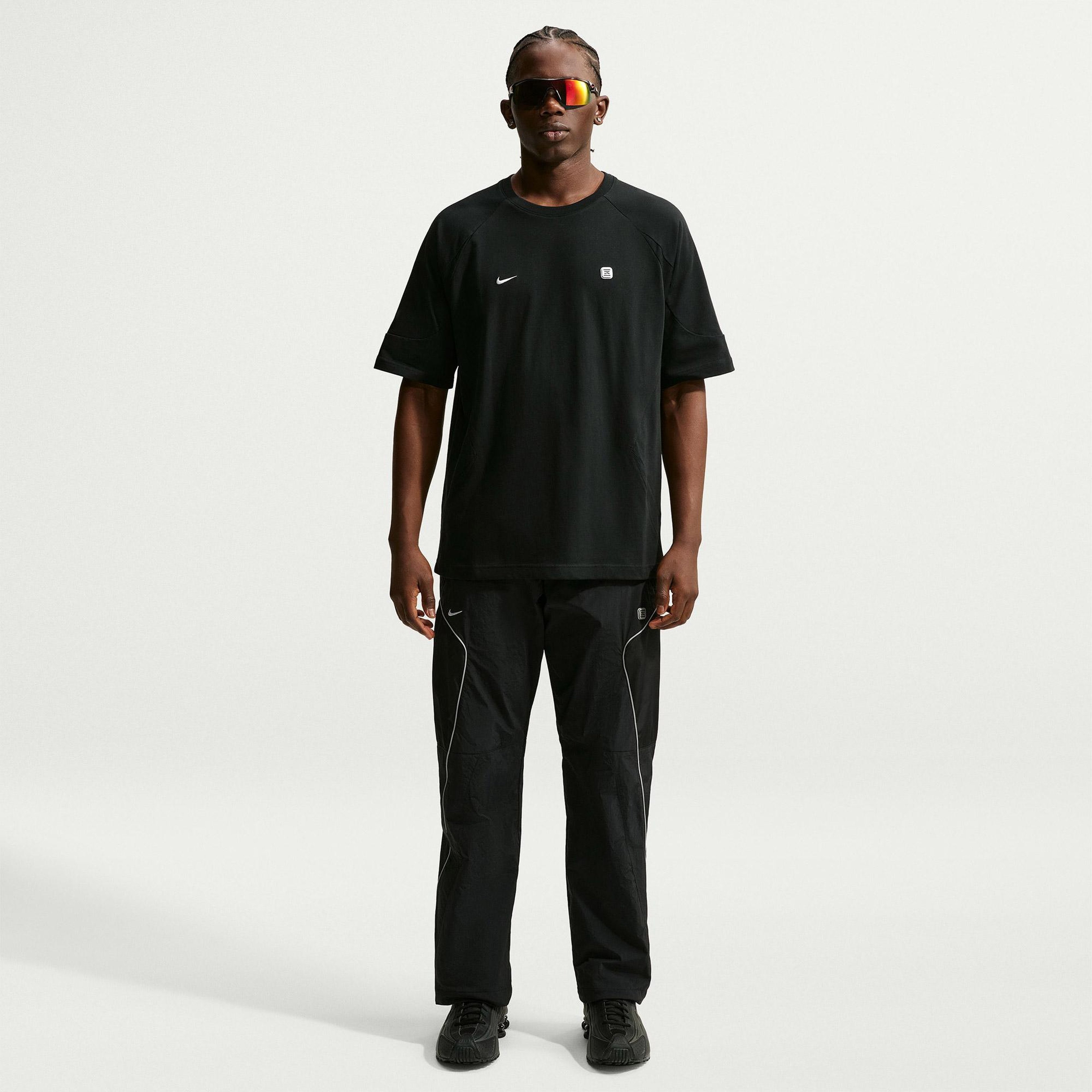 Nike Sportswear Erkek Siyah T-Shirt