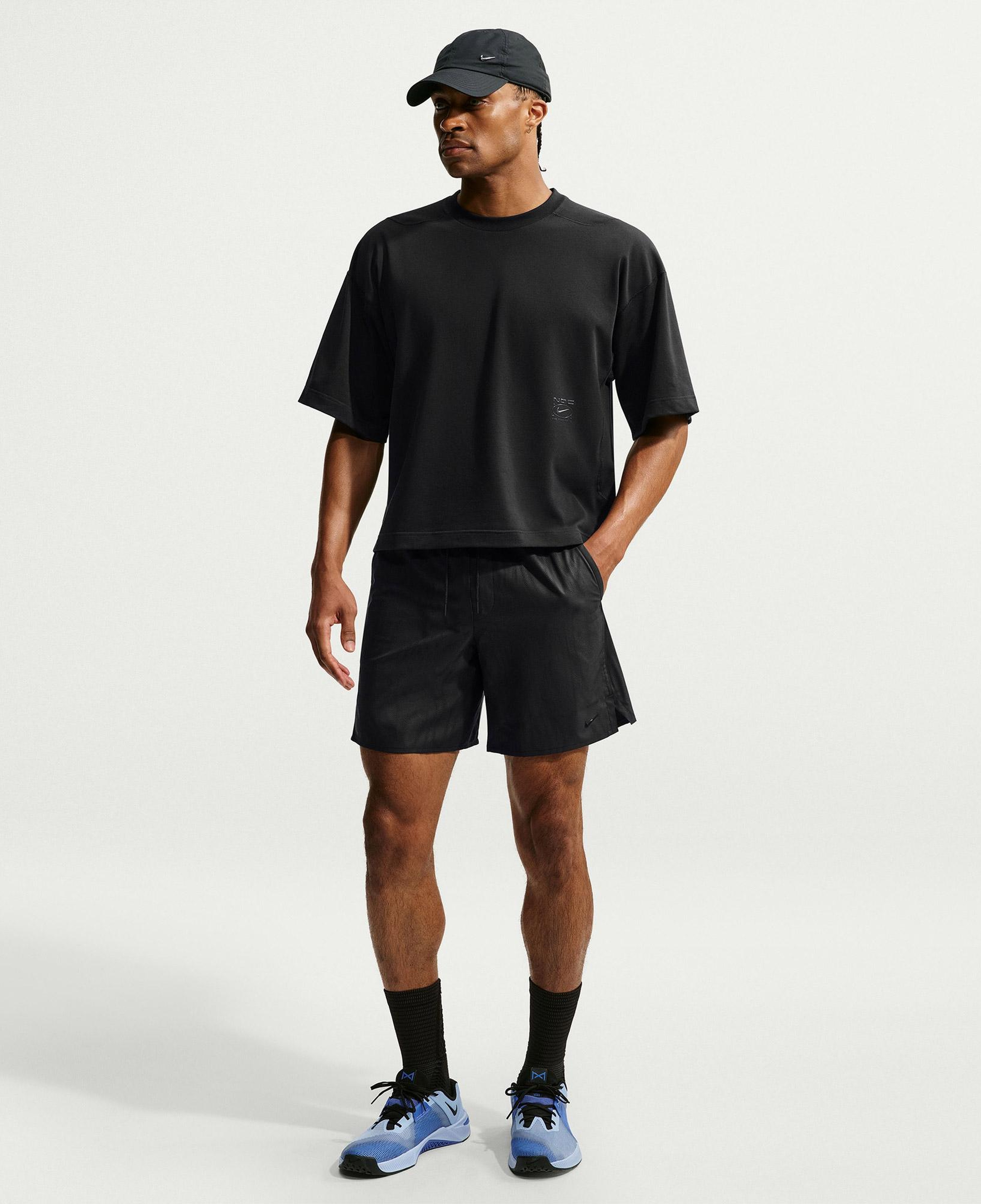 Nike Dri-Fit N.A.C. Unlimited 18 cm Erkek Siyah Şort