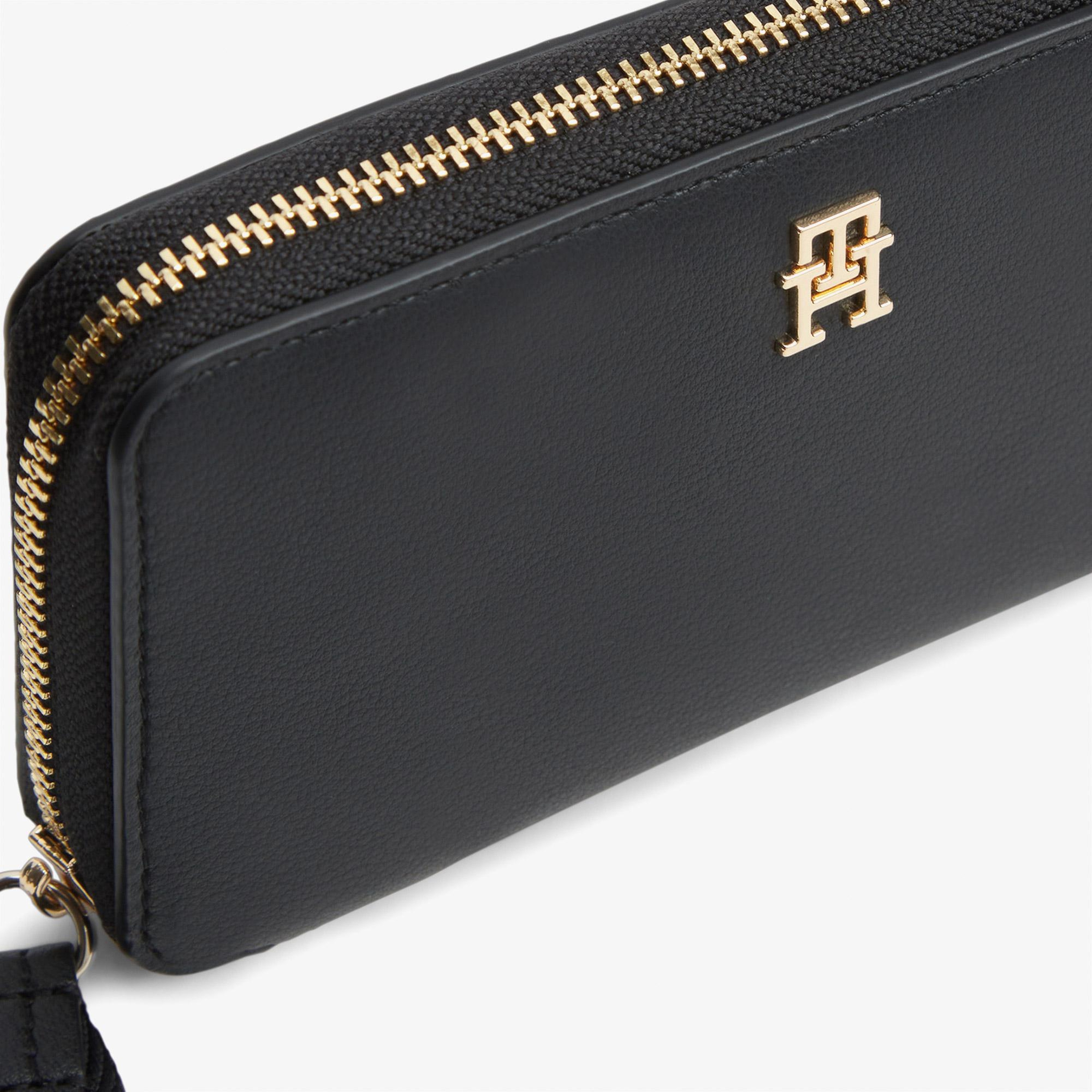 Tommy Hilfiger Logotape Compact Zip Around Kadın Siyah Cüzdan