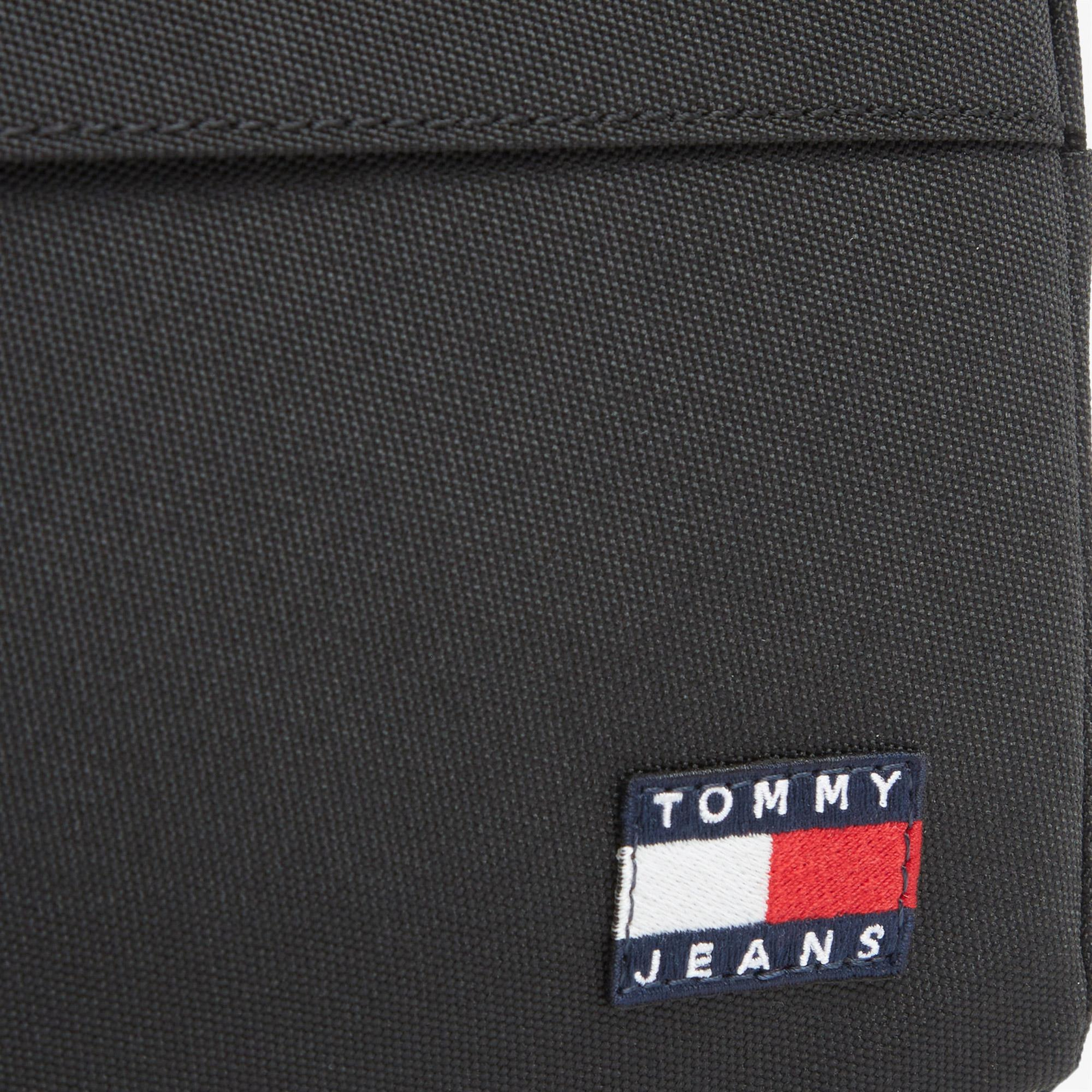 Tommy Hilfiger Essential Daily Erkek Siyah El Çantası