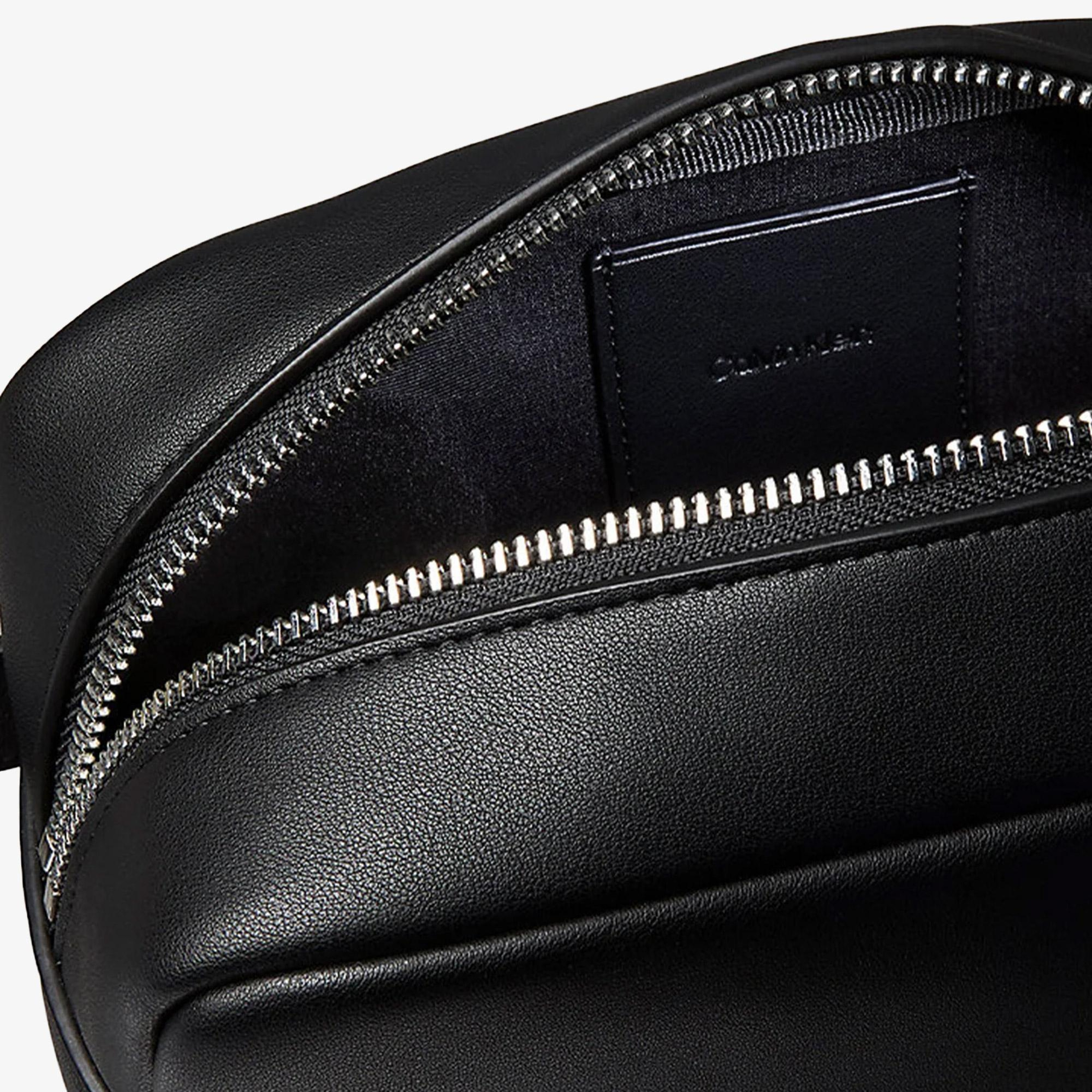 Calvin Klein Raised Dopp Kit Erkek Siyah El Çantası