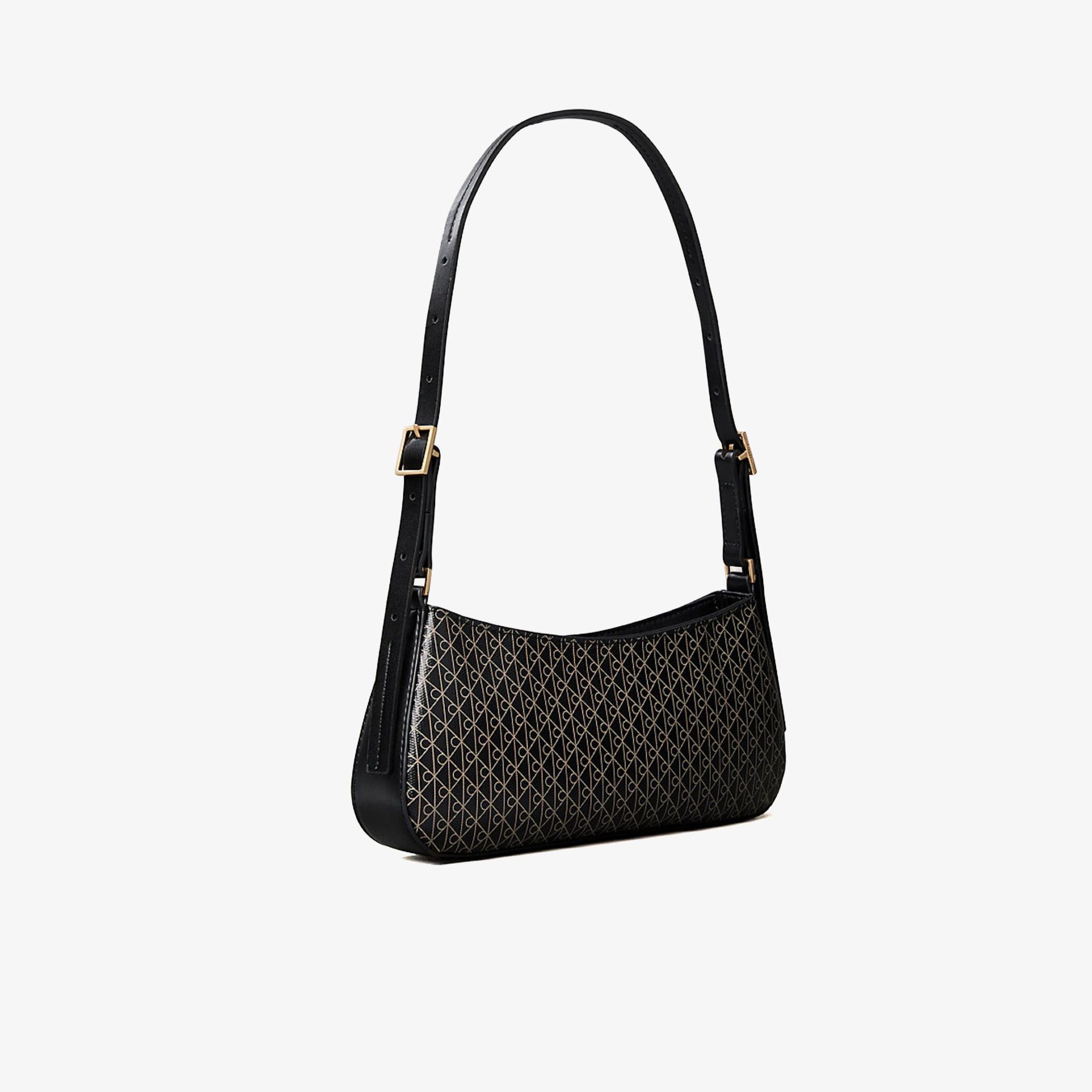 Calvin Klein Emblem Small Kadın Siyah Omuz Çantası
