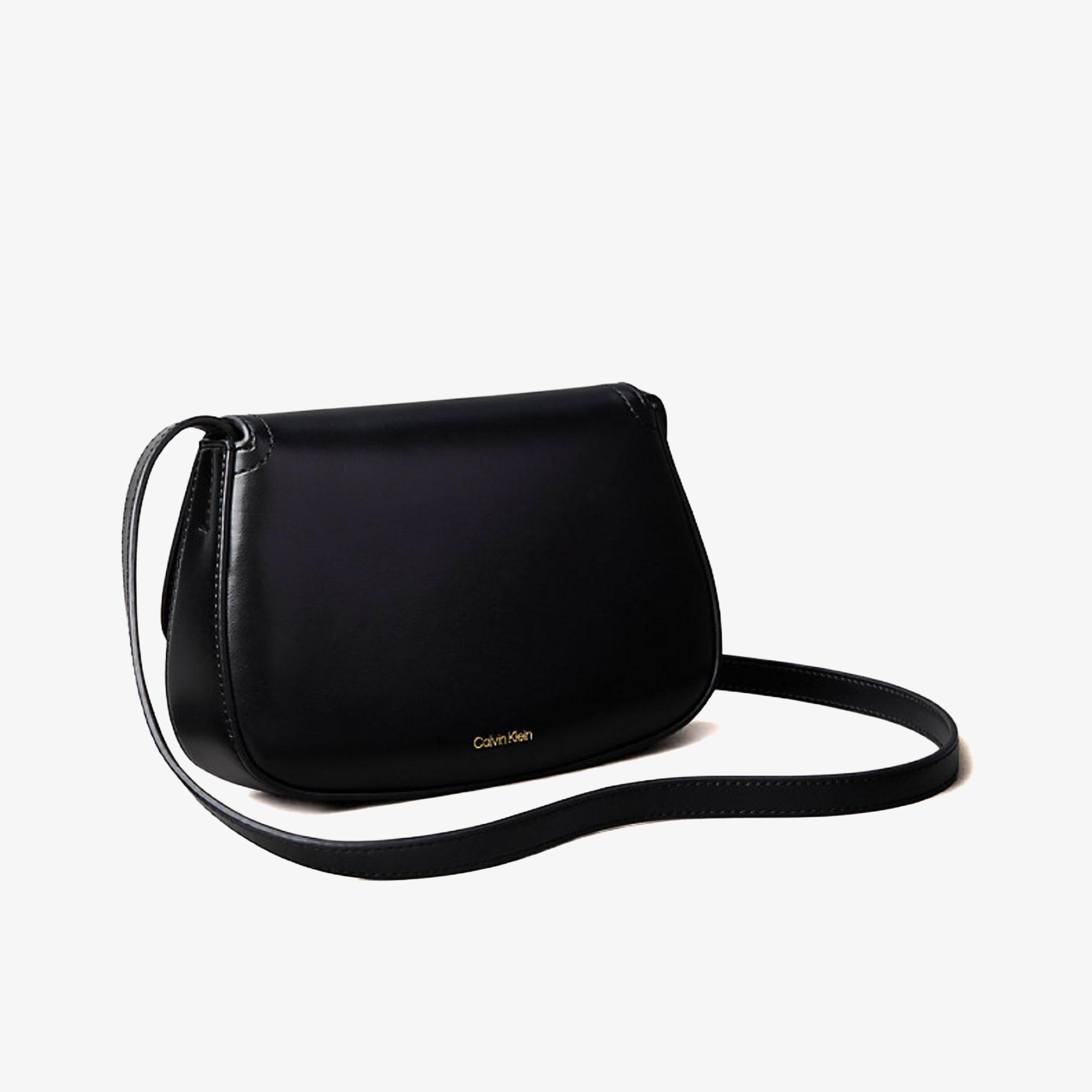 Calvin Klein Flap Camera Kadın Siyah Çapraz Çanta