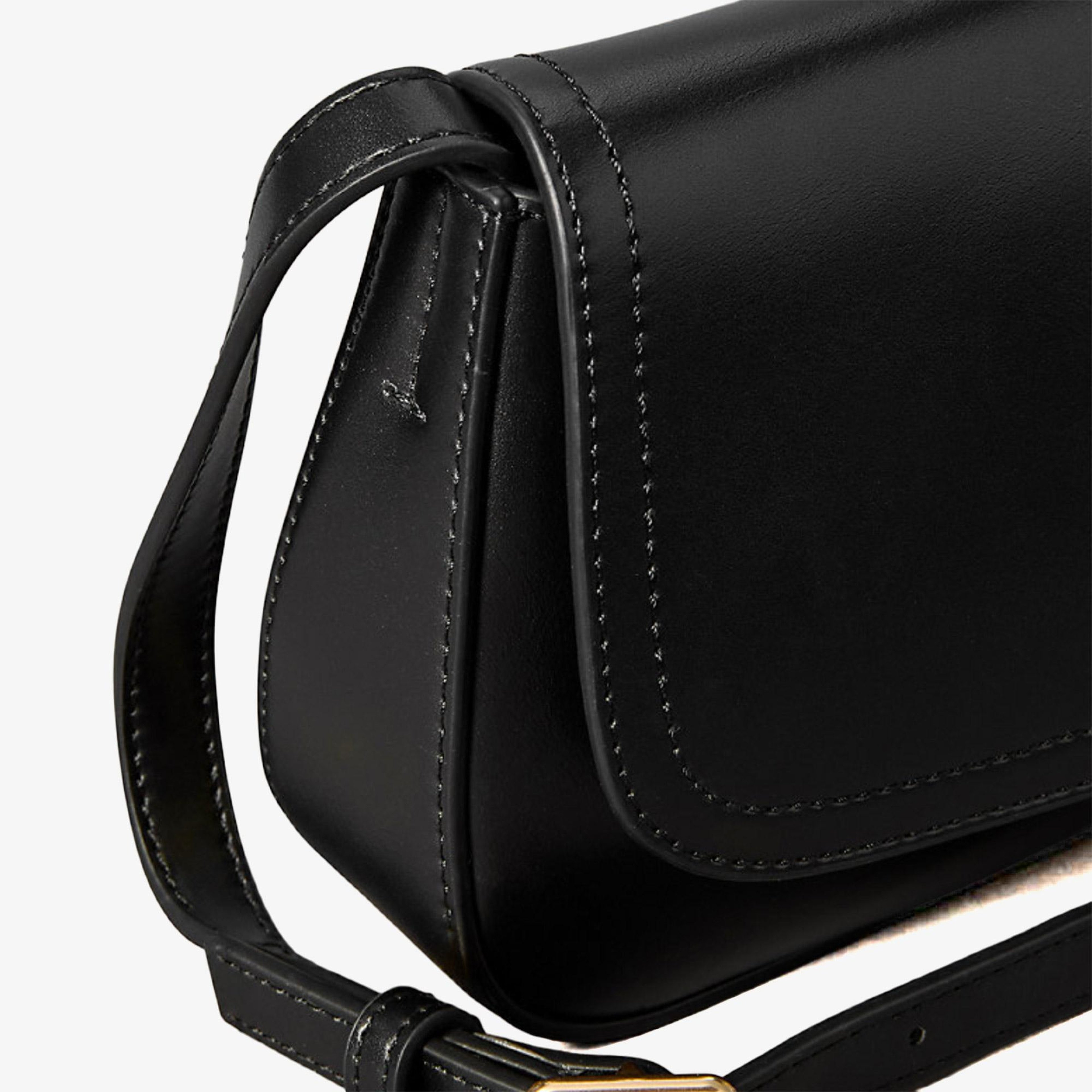 Calvin Klein Flap Camera Kadın Siyah Çapraz Çanta
