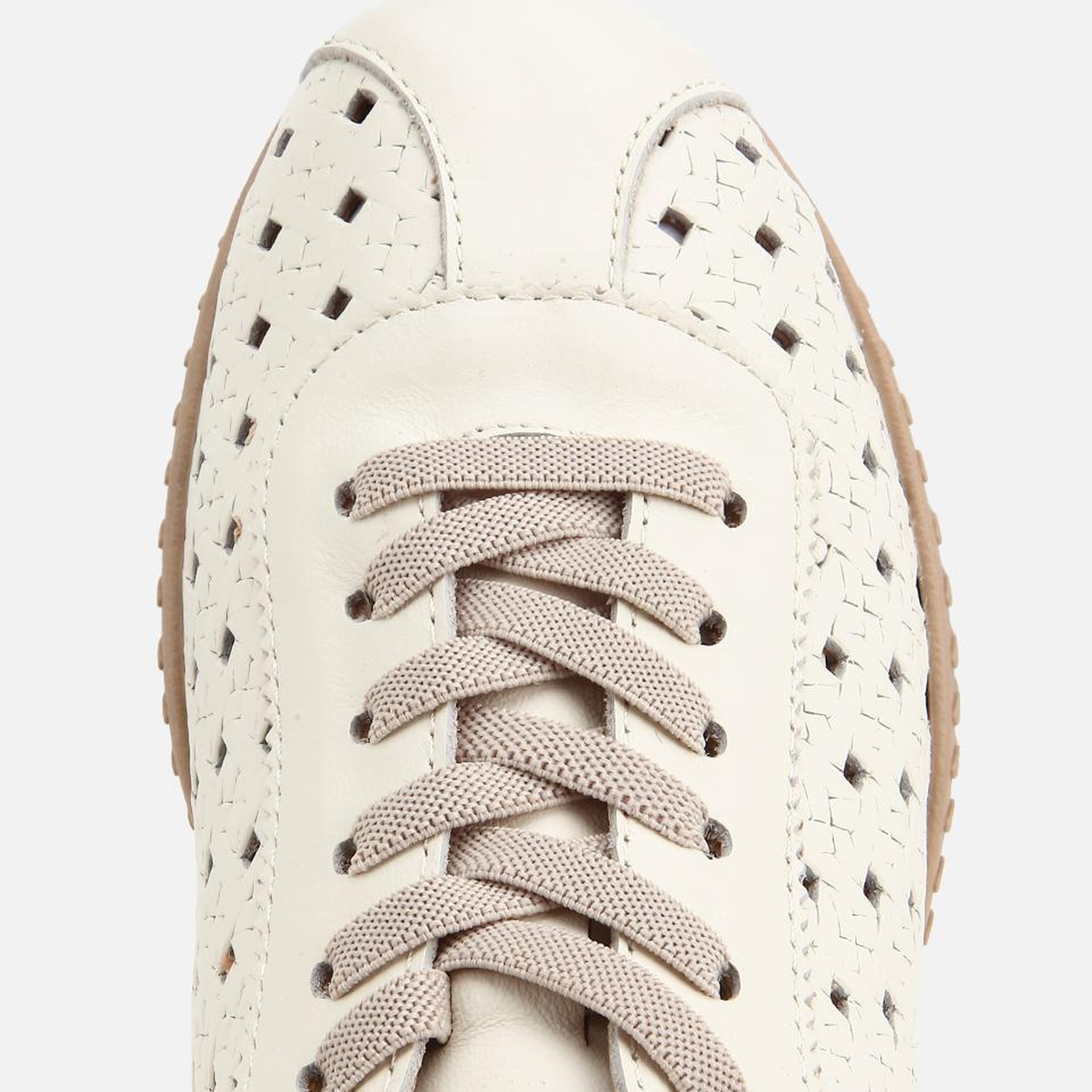 Kadın Deri Ekru Delikli Comfort Spor Ayakkabı