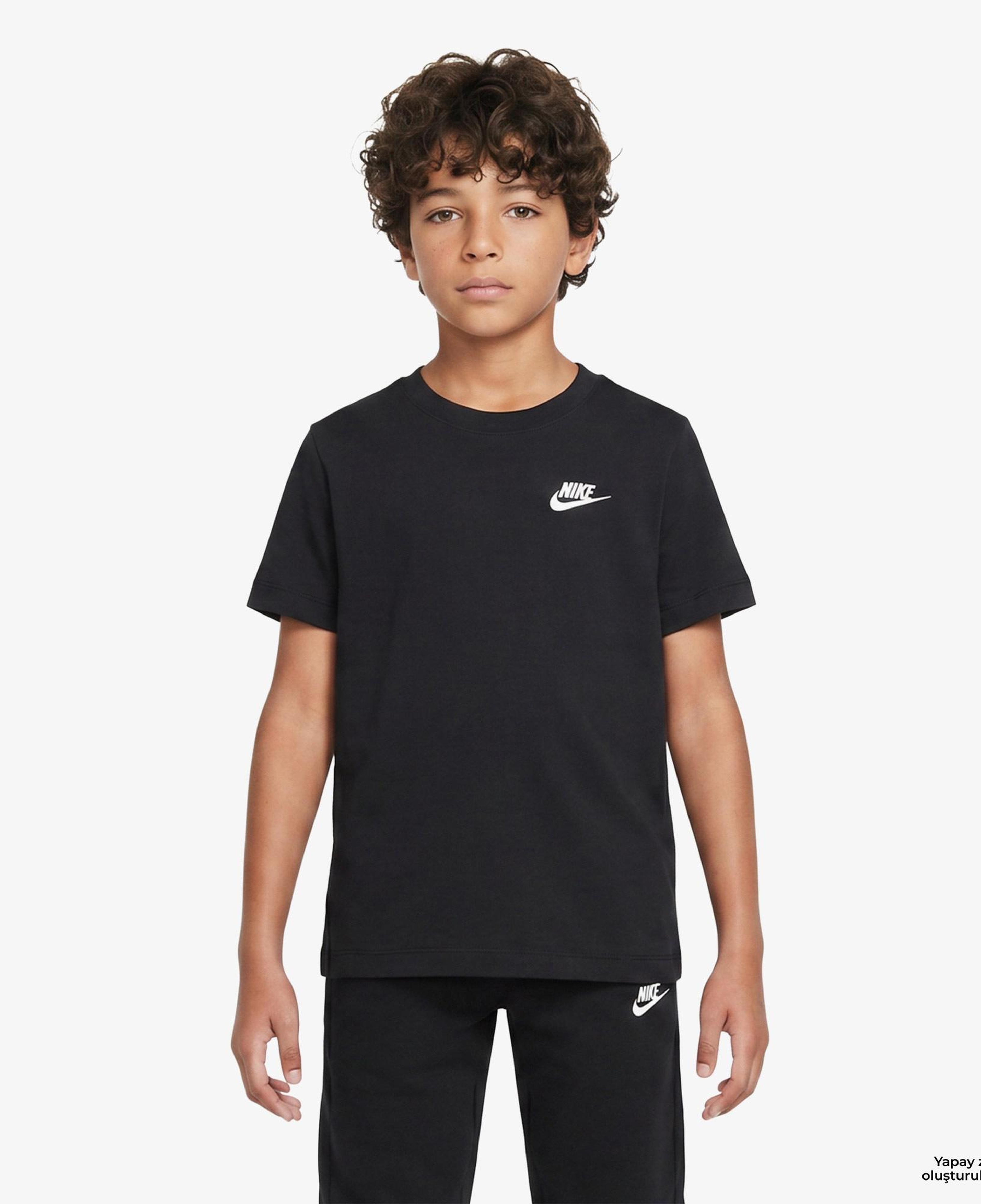 Nike Sportswear Futura Çocuk Siyah T-Shirt