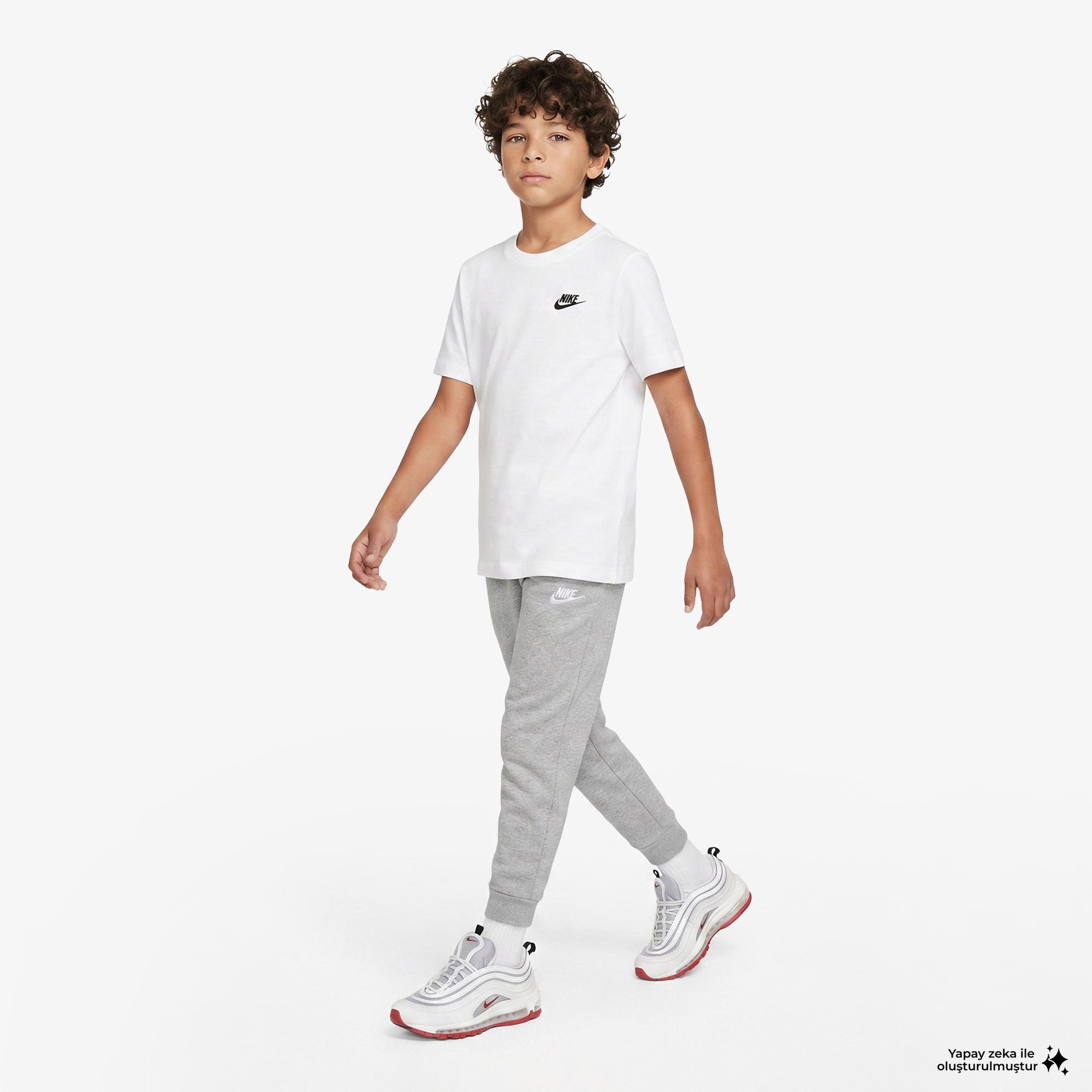 Nike Sportswear Futura Çocuk Beyaz T-Shirt