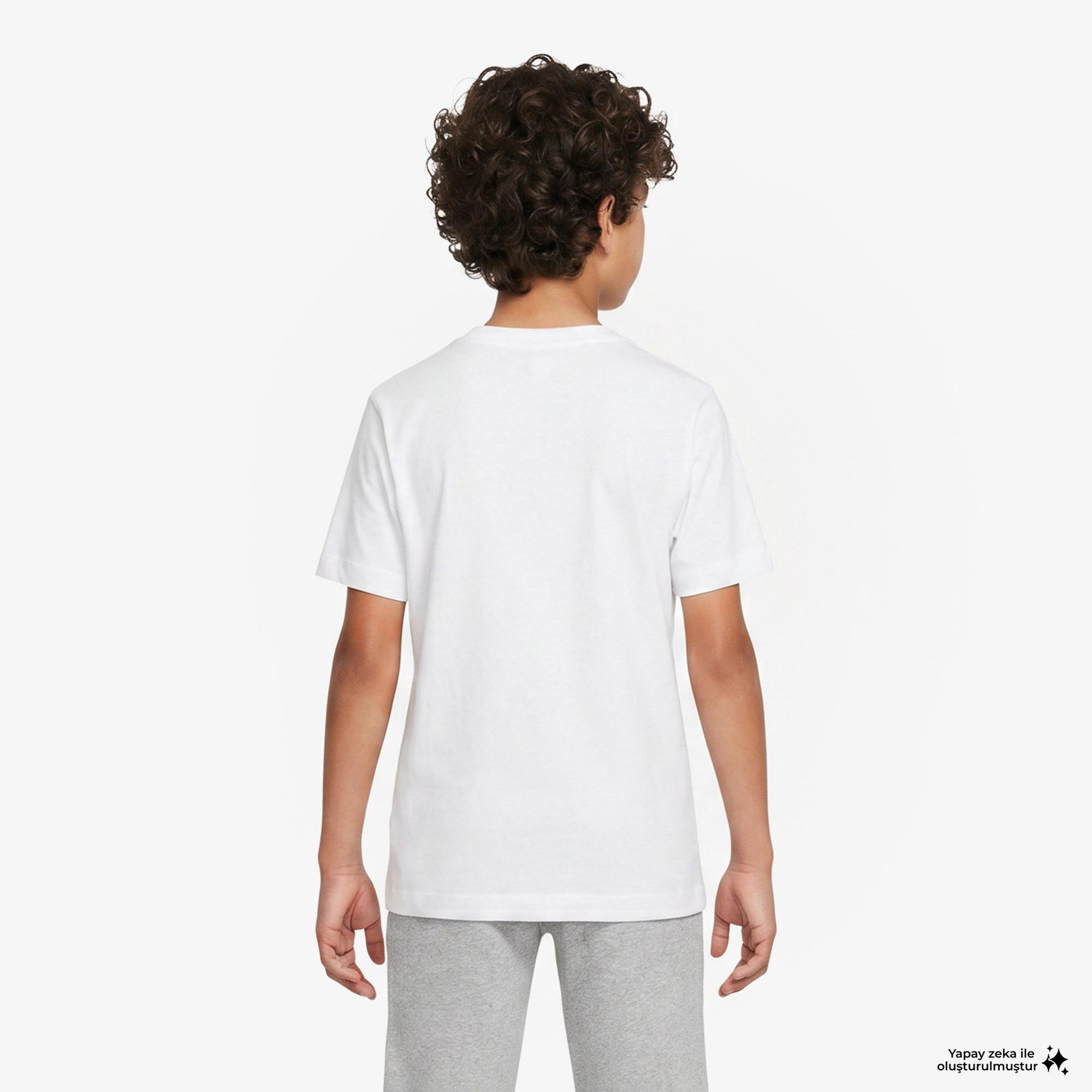 Nike Sportswear Futura Çocuk Beyaz T-Shirt