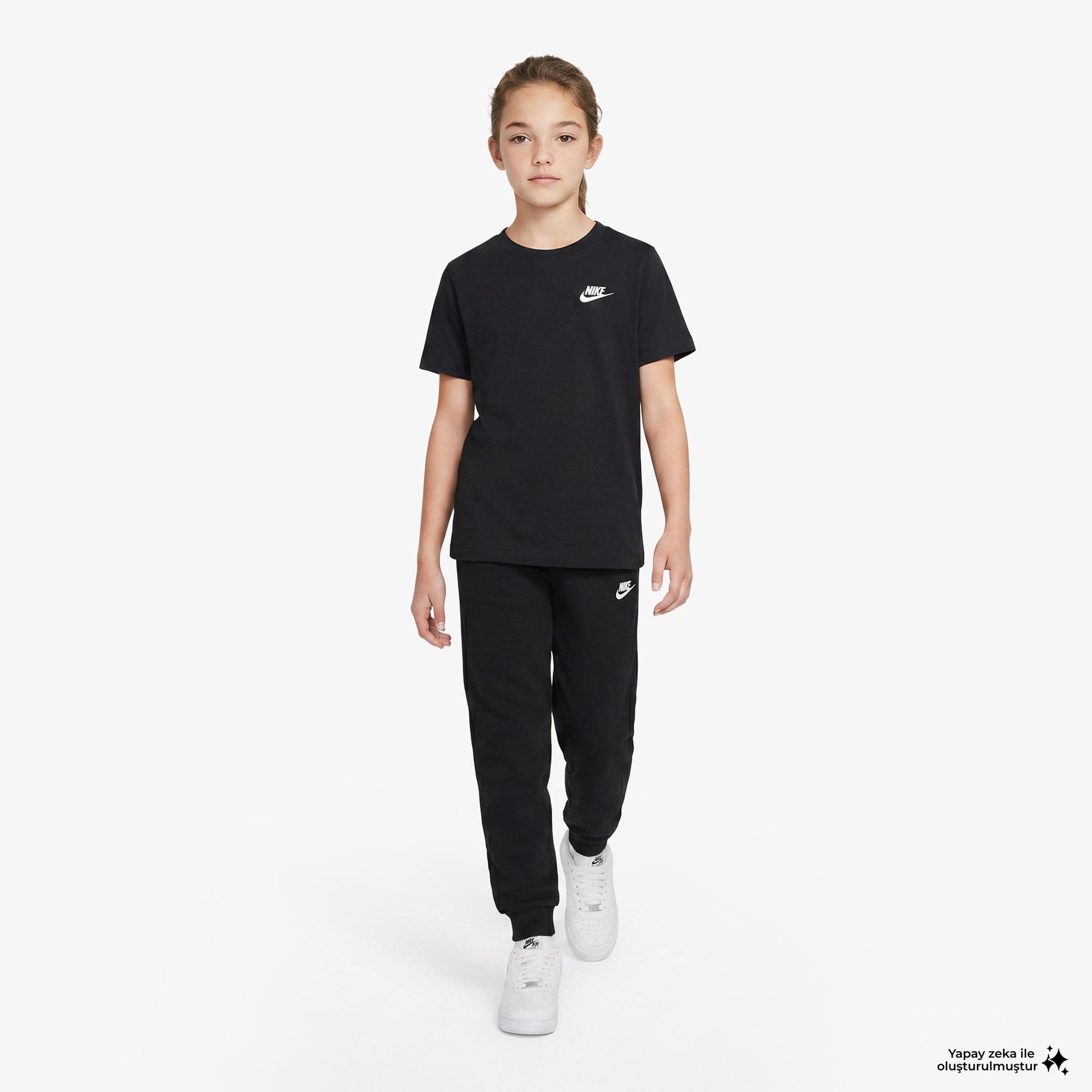 Nike Sportswear Futura Çocuk Siyah T-Shirt
