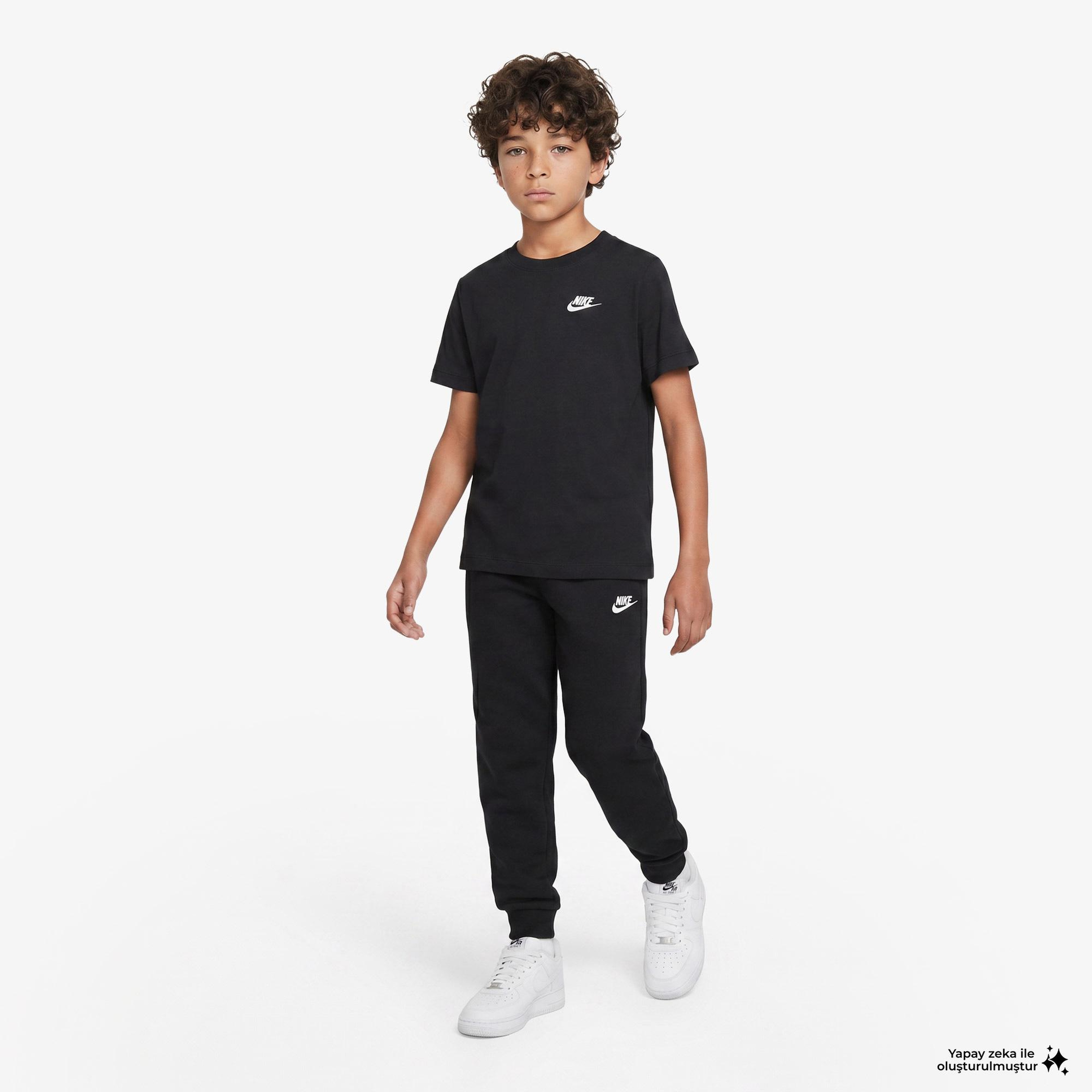 Nike Sportswear Futura Çocuk Siyah T-Shirt