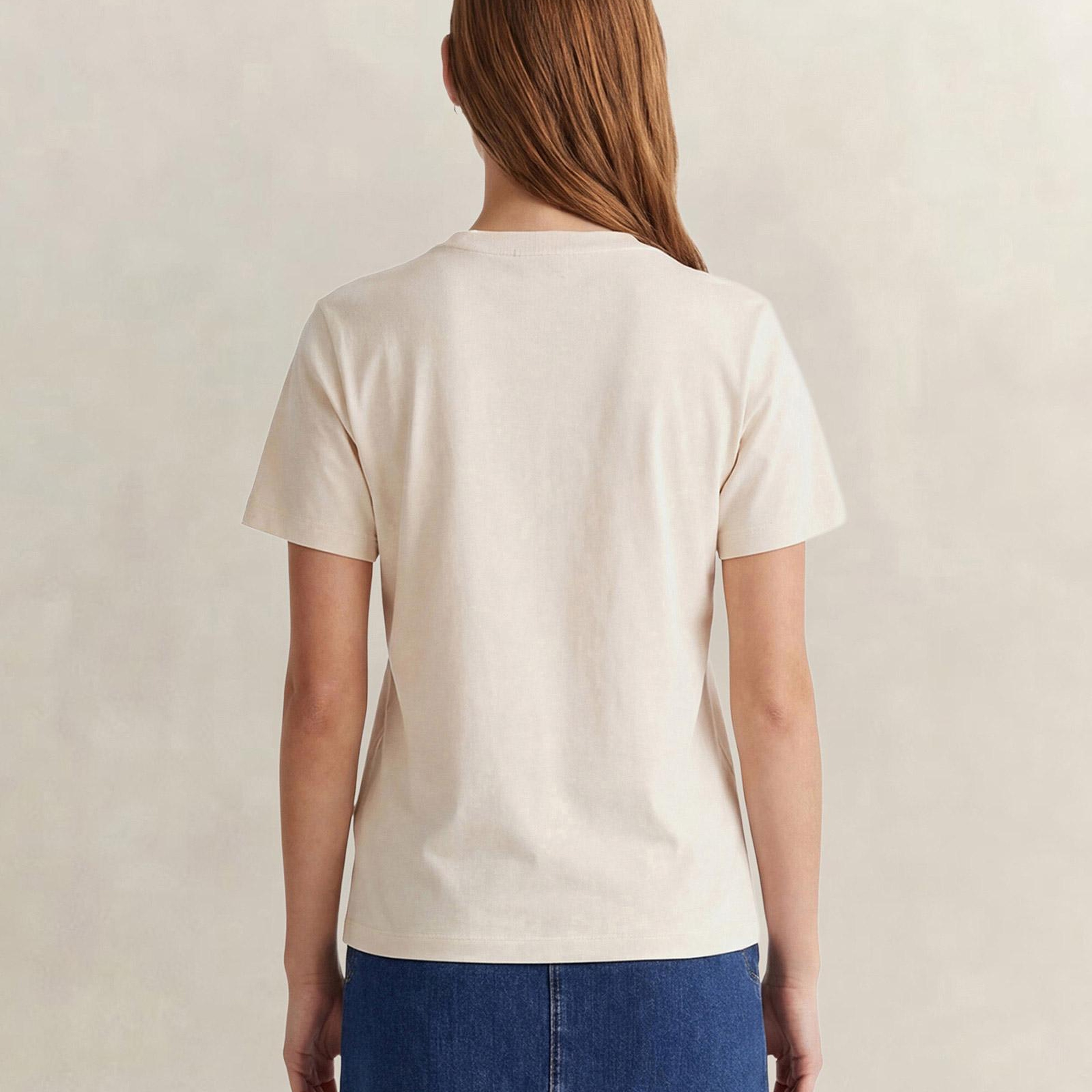 GANT Kadın Krem Bisiklet Yaka Regular Fit Logolu T-Shirt