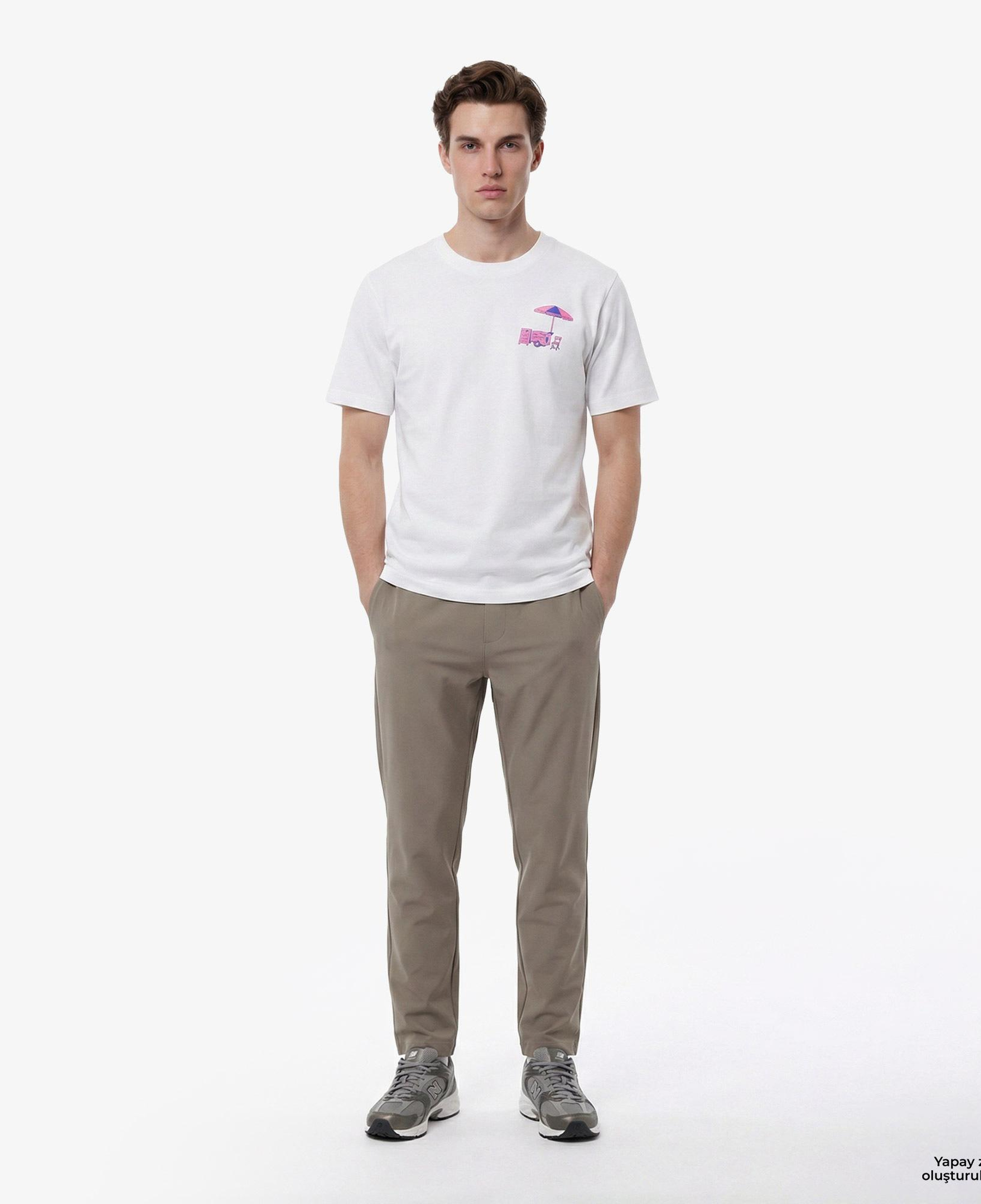 New Balance Pop Stand Erkek Beyaz T-Shirt