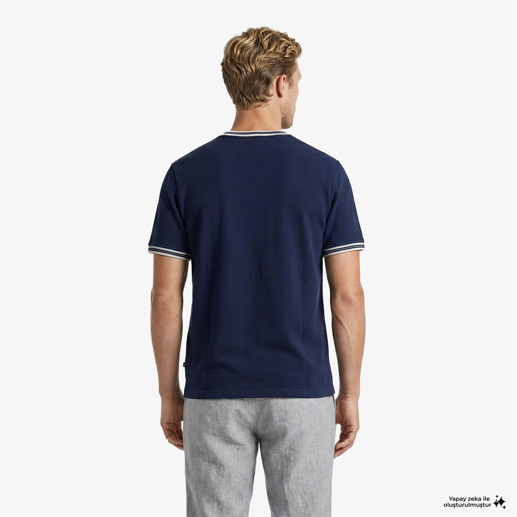 Nautica Erkek Lacivert Regular Fit T-Shirt