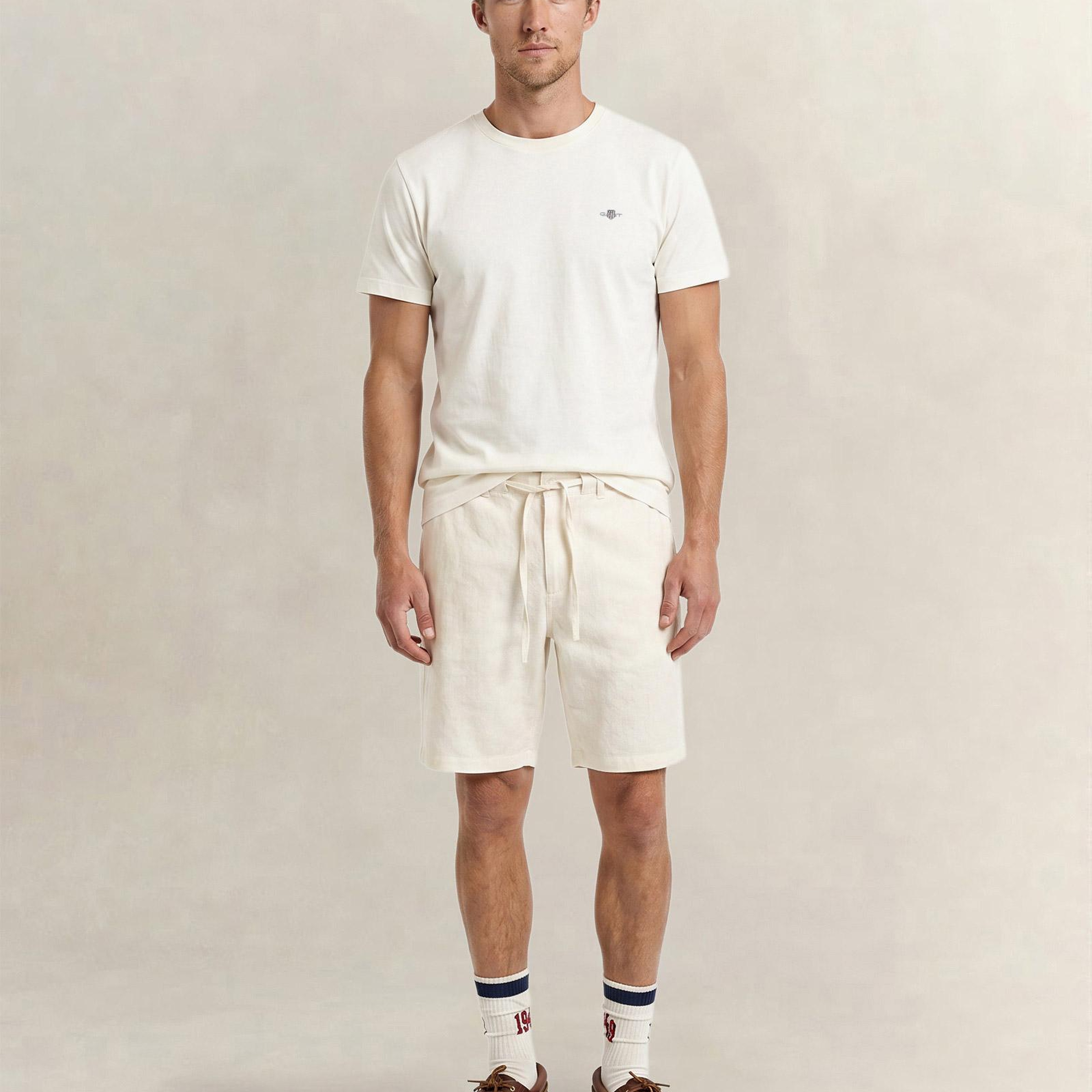 GANT Erkek Beyaz Bisiklet Yaka Regular Fit Logolu T-Shirt