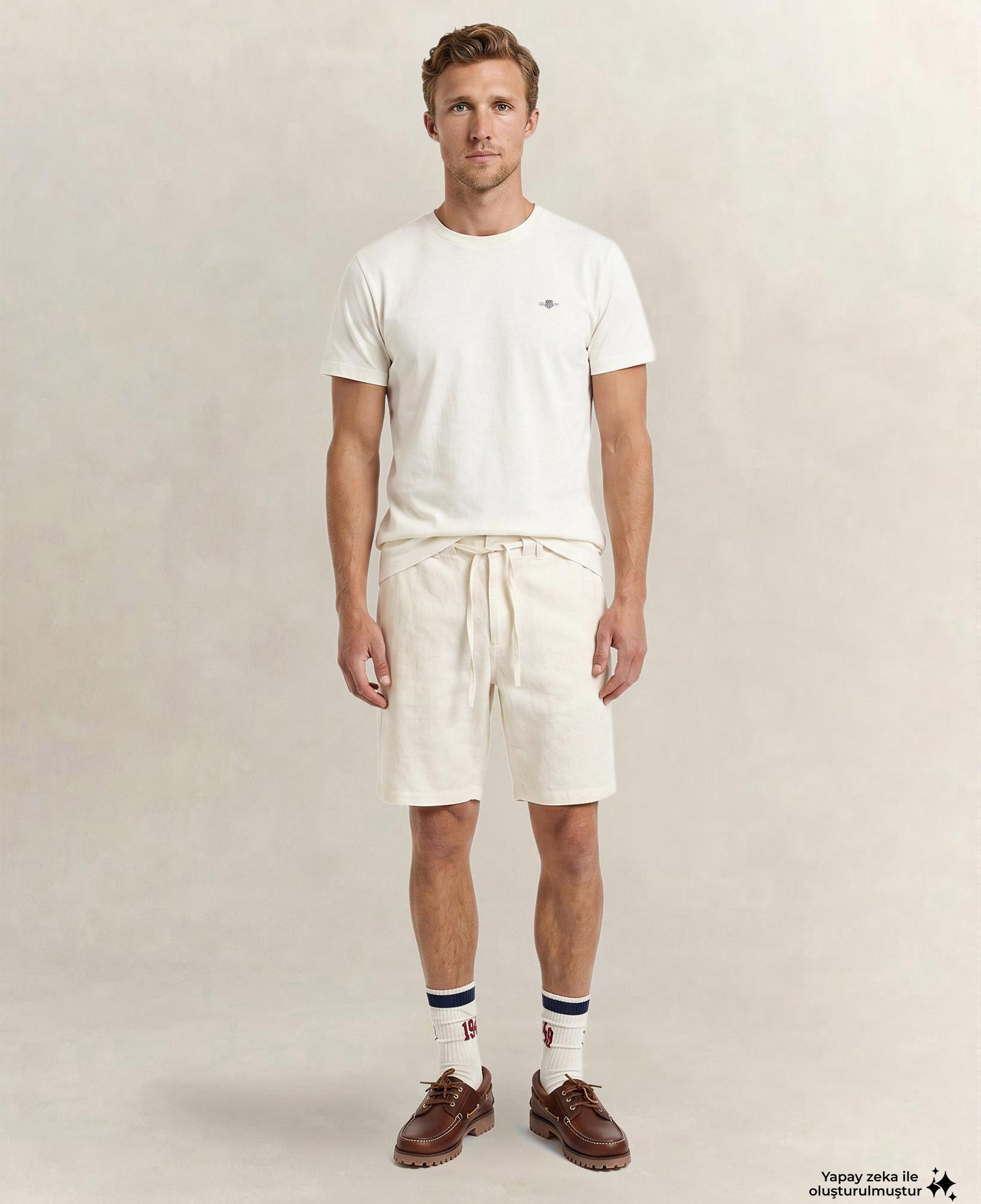 GANT Erkek Beyaz Bisiklet Yaka Regular Fit Logolu T-Shirt