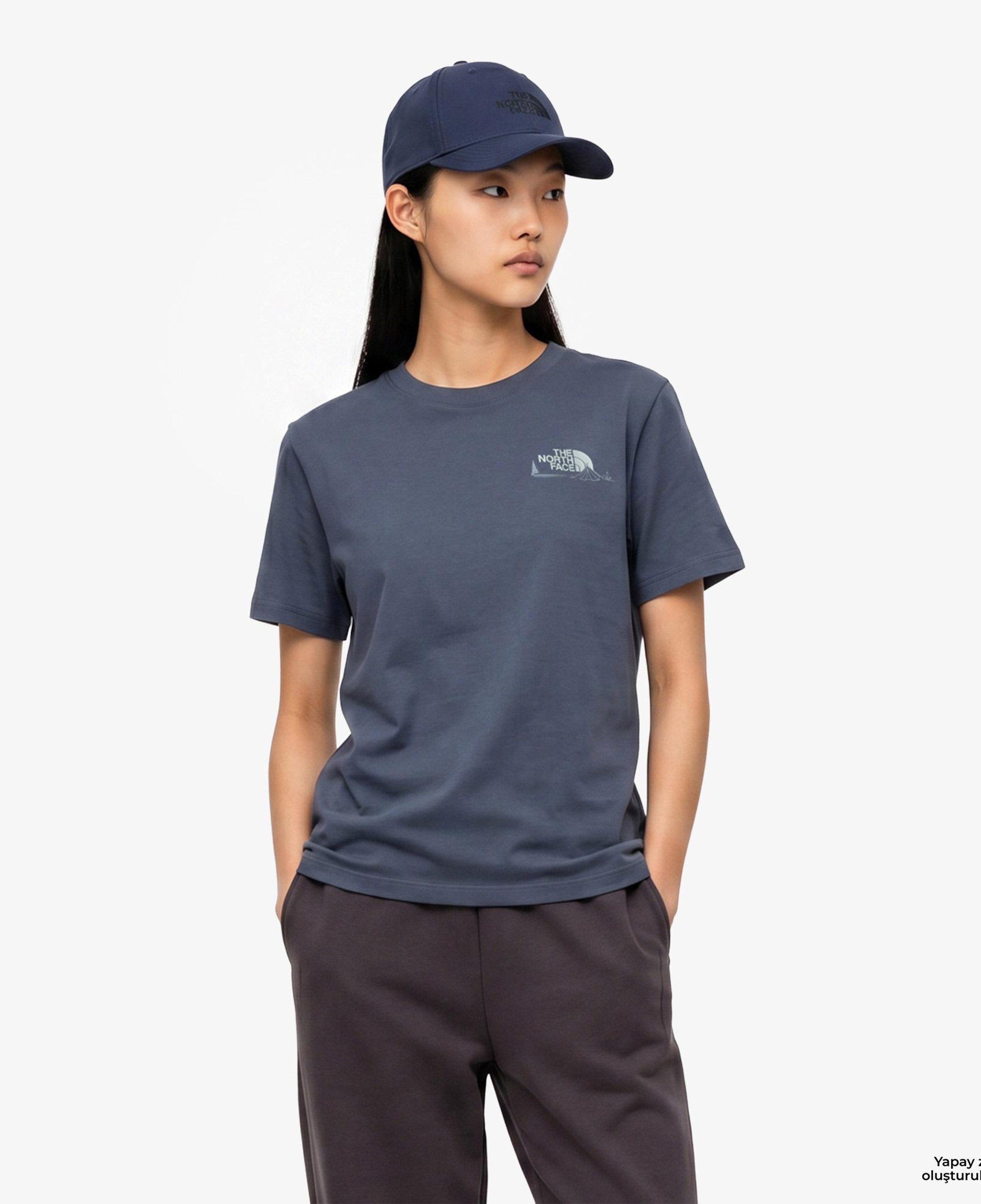 The North Face Monte Regular Kadın Gri T-Shirt