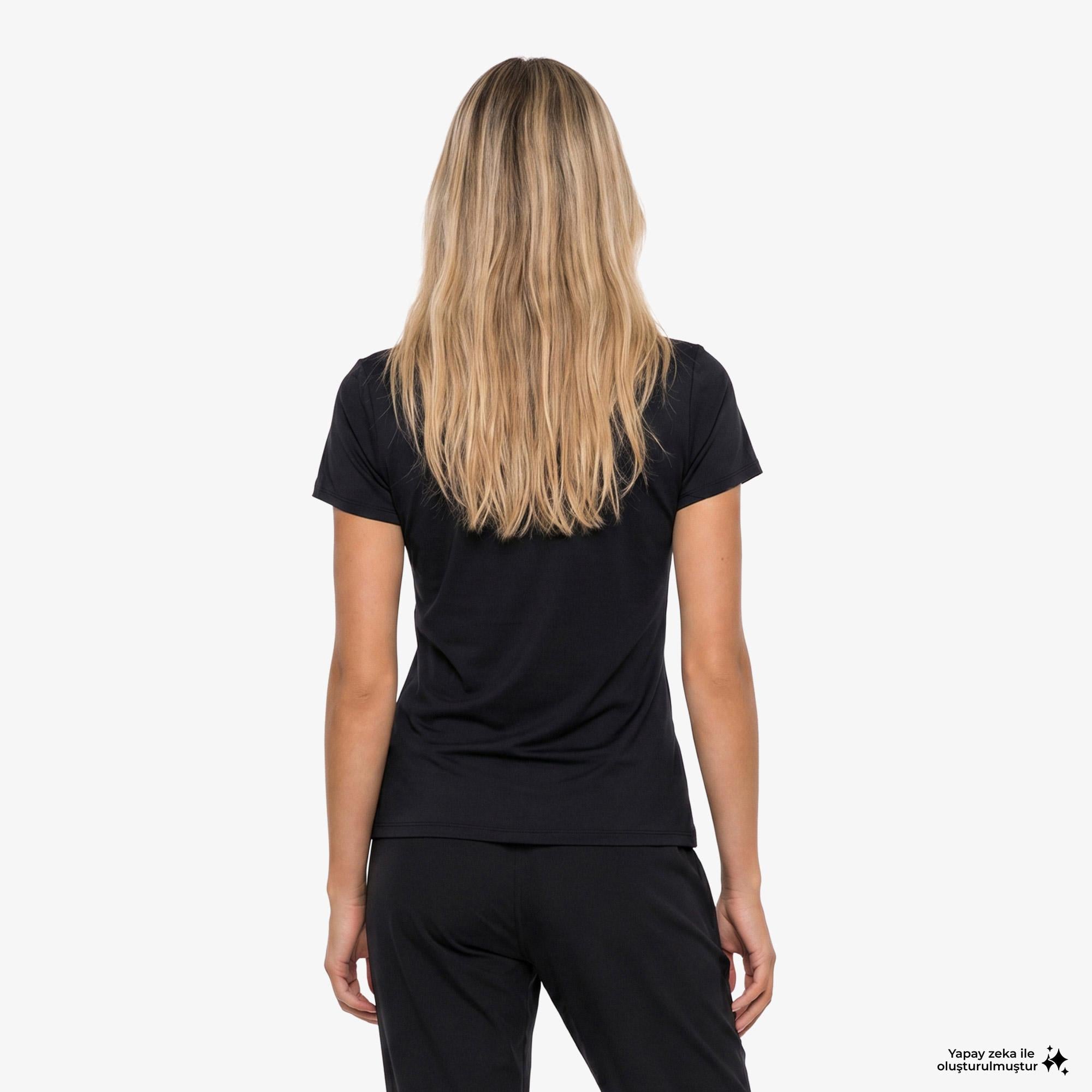 Under Armour Motion Fitted Ss Emea Kadın Siyah Antrenman T-Shirt