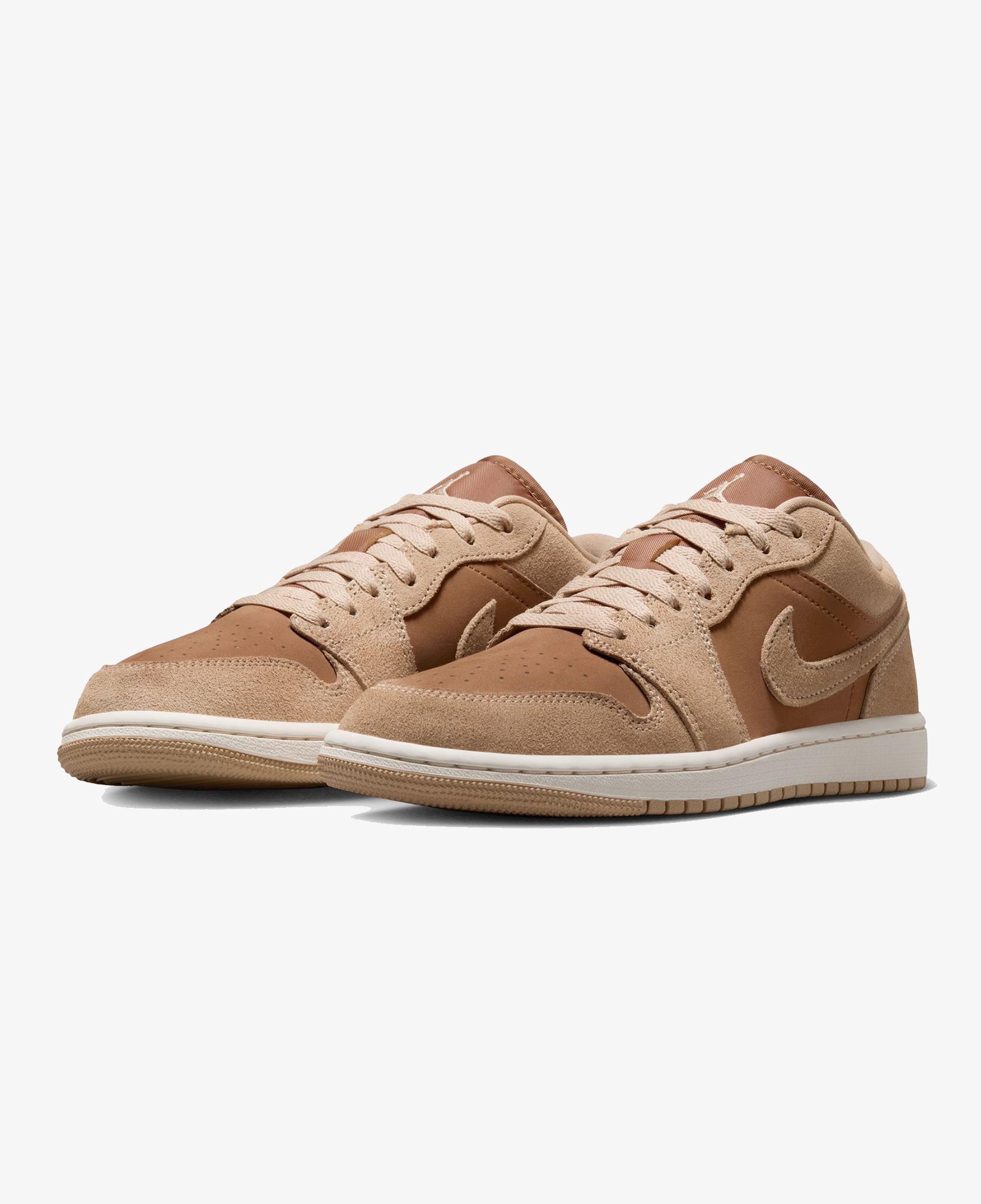 Jordan Air 1 Low Kadın Bej Spor Ayakkabı