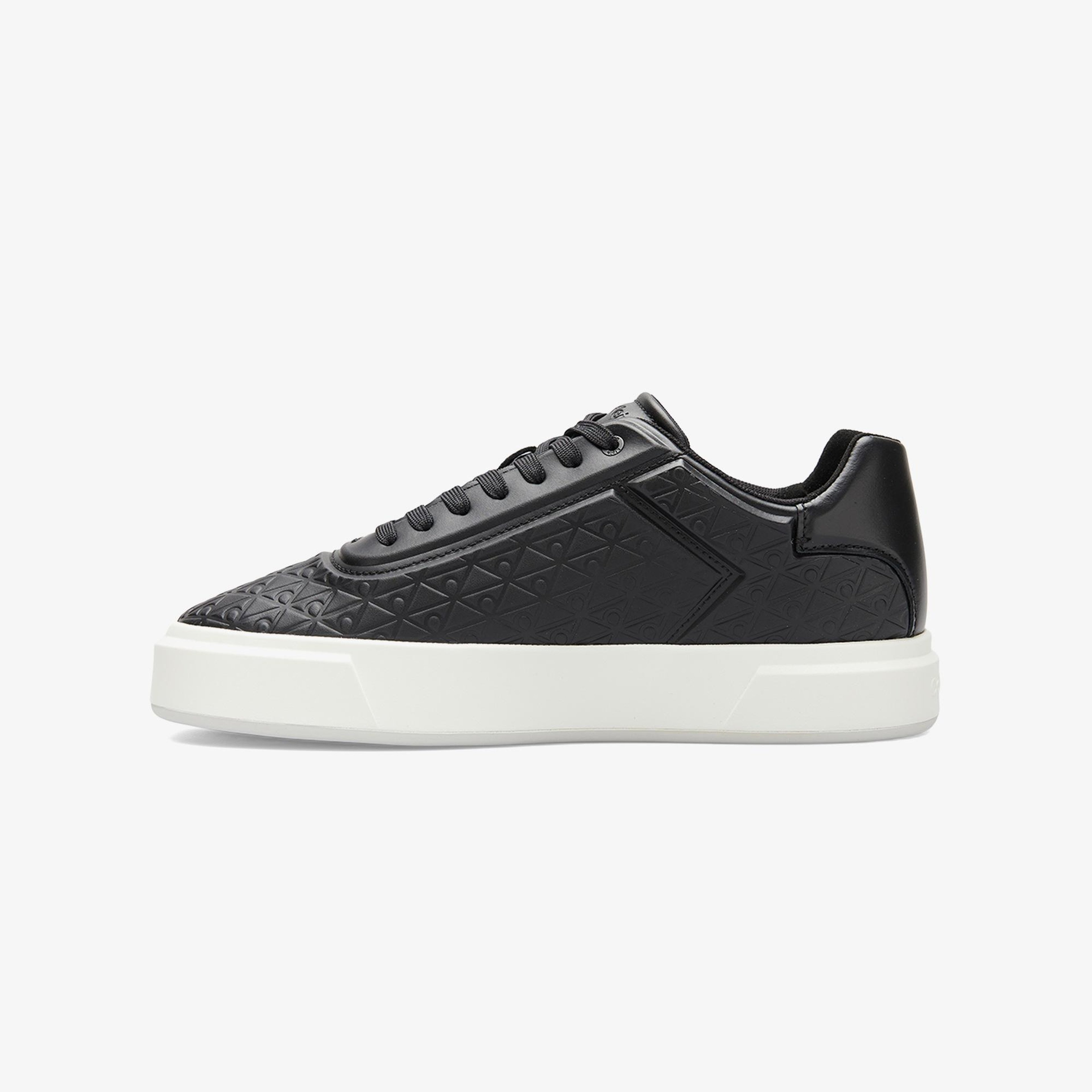 Calvin Klein Embossed Emblem Logo Trainers Erkek Siyah Sneaker