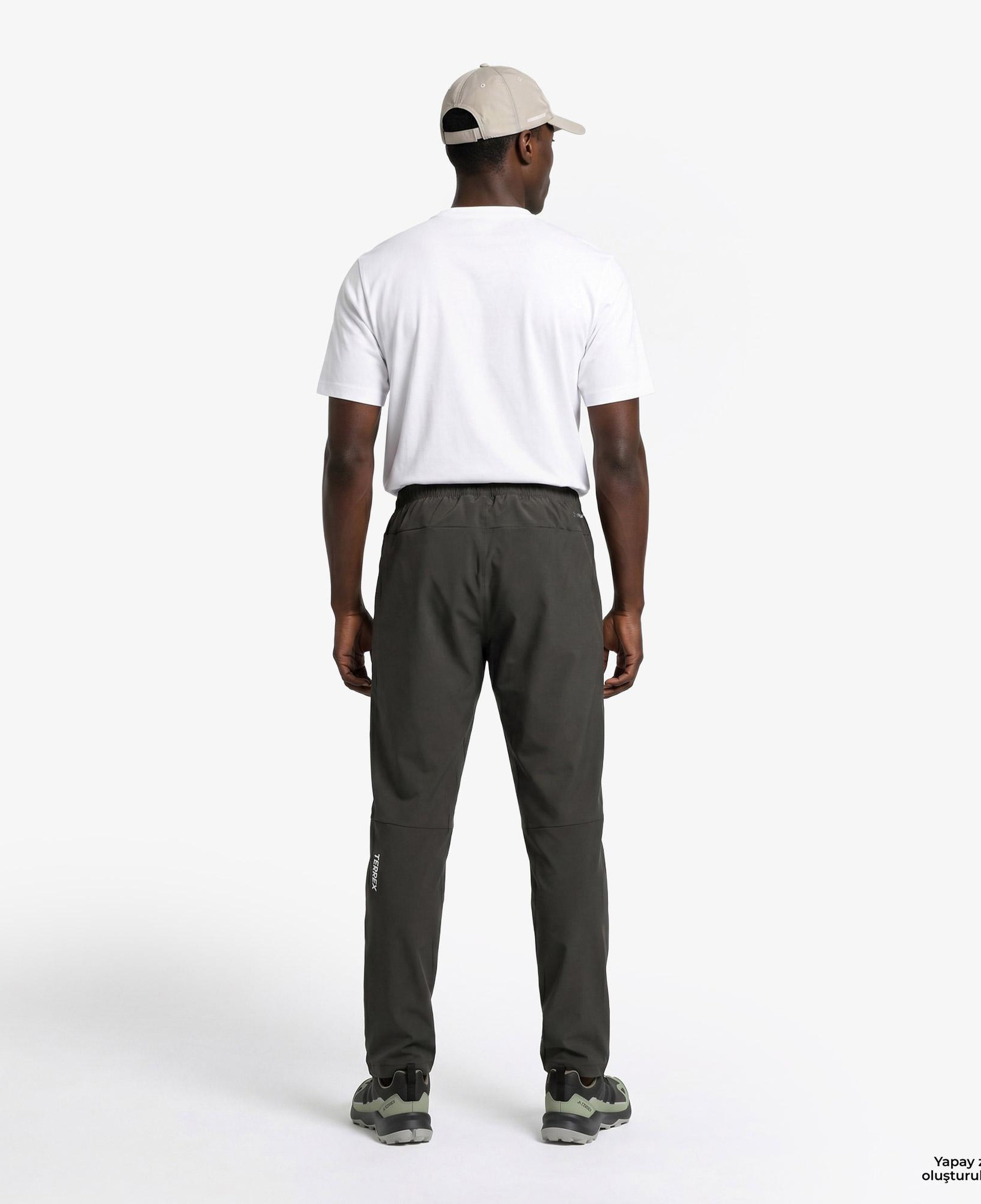 adidas Terrex Multi Essentials Stretch Erkek Yeşil Eşofman Altı