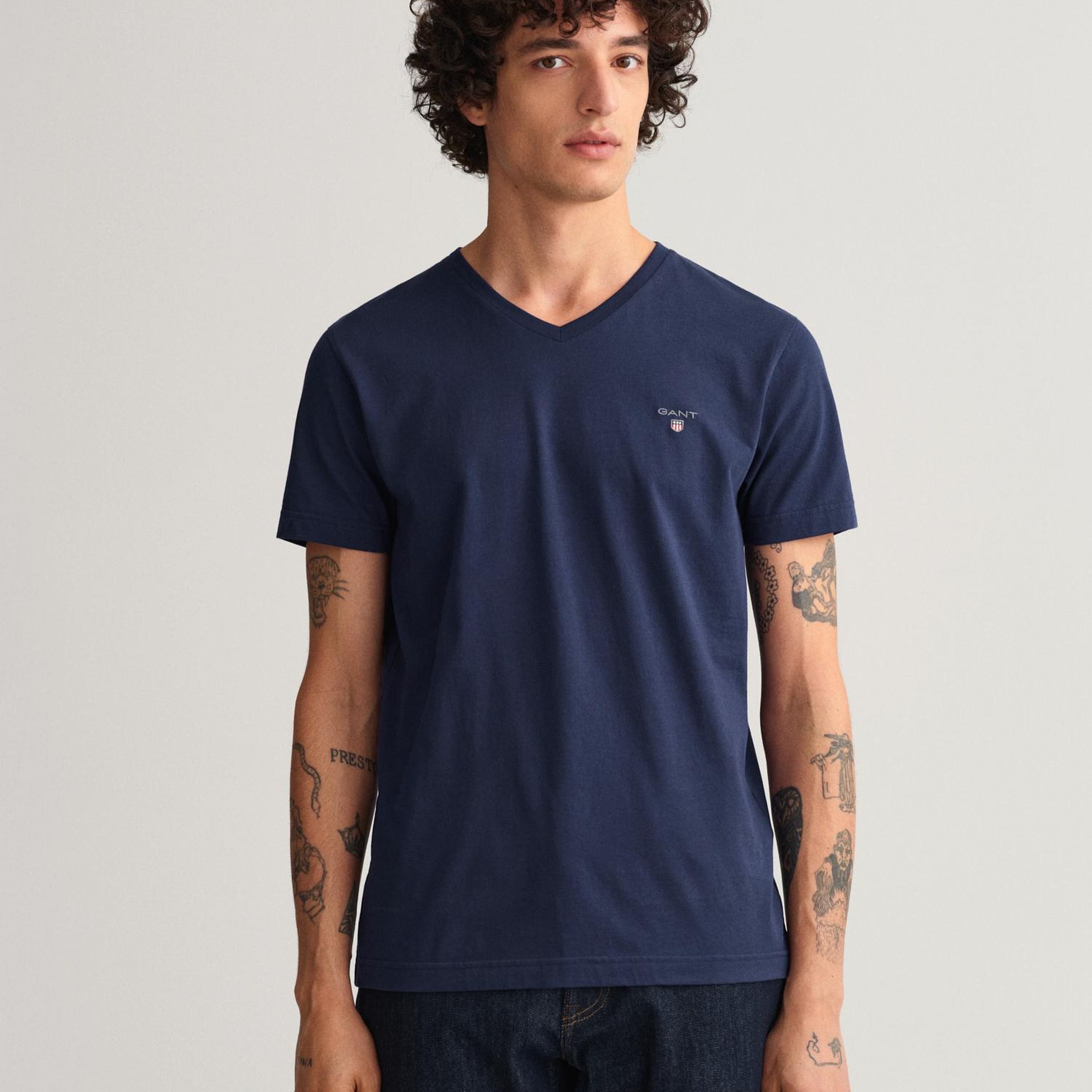 GANT Erkek Lacivert Slim Fit T-Shirt