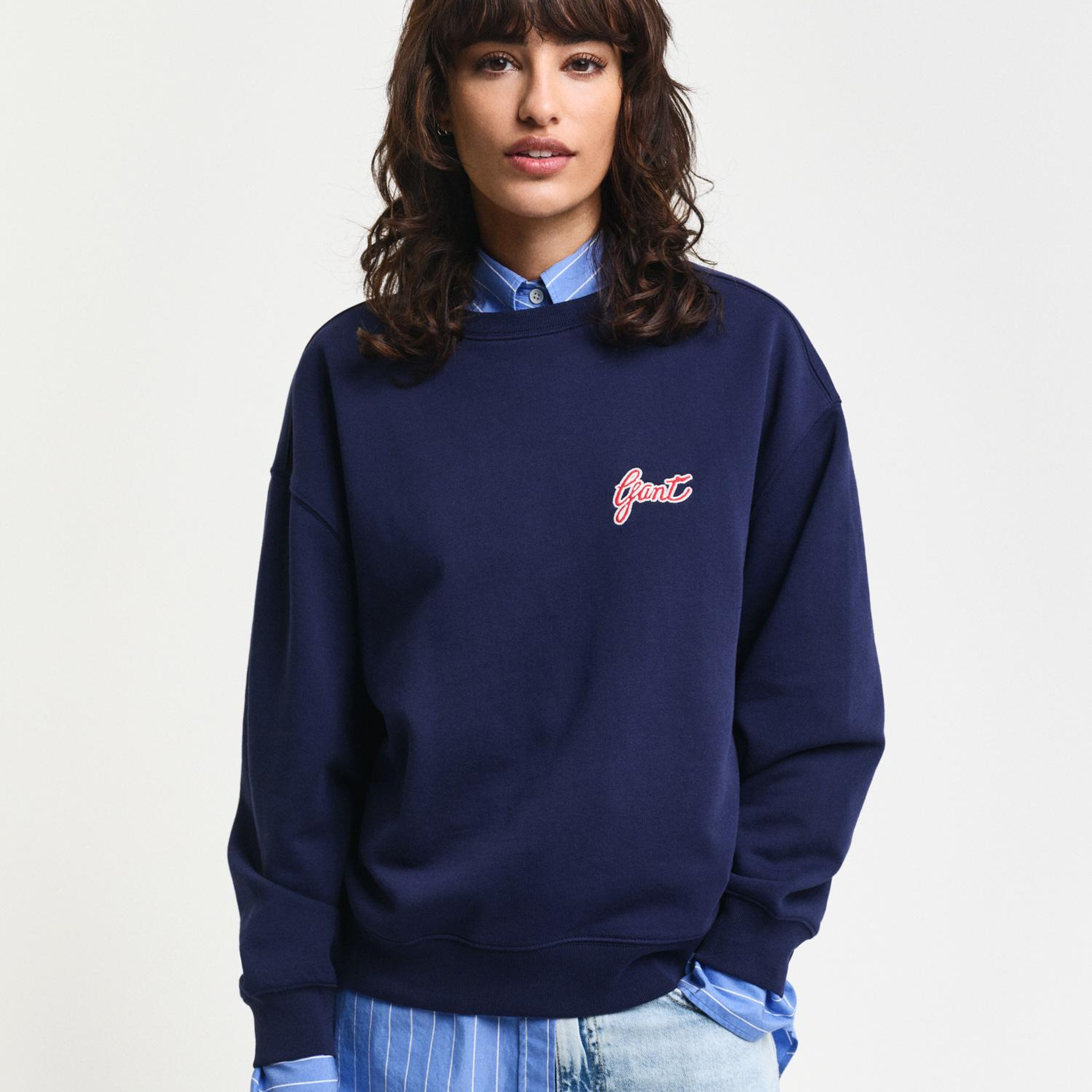 GANT Kadın Lacivert Loose Fit Bisiklet Yaka Logolu Sweatshirt