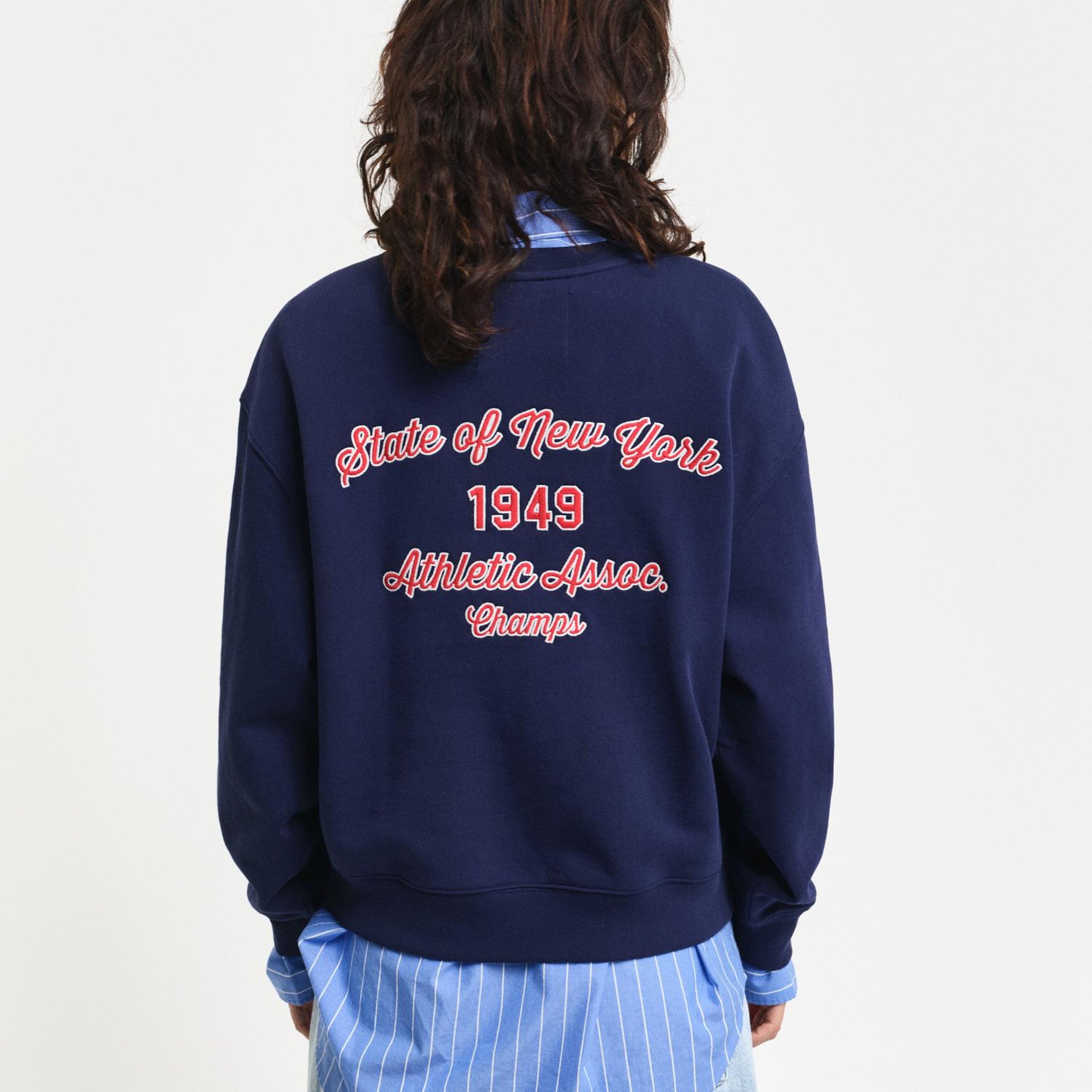 GANT Kadın Lacivert Loose Fit Bisiklet Yaka Logolu Sweatshirt