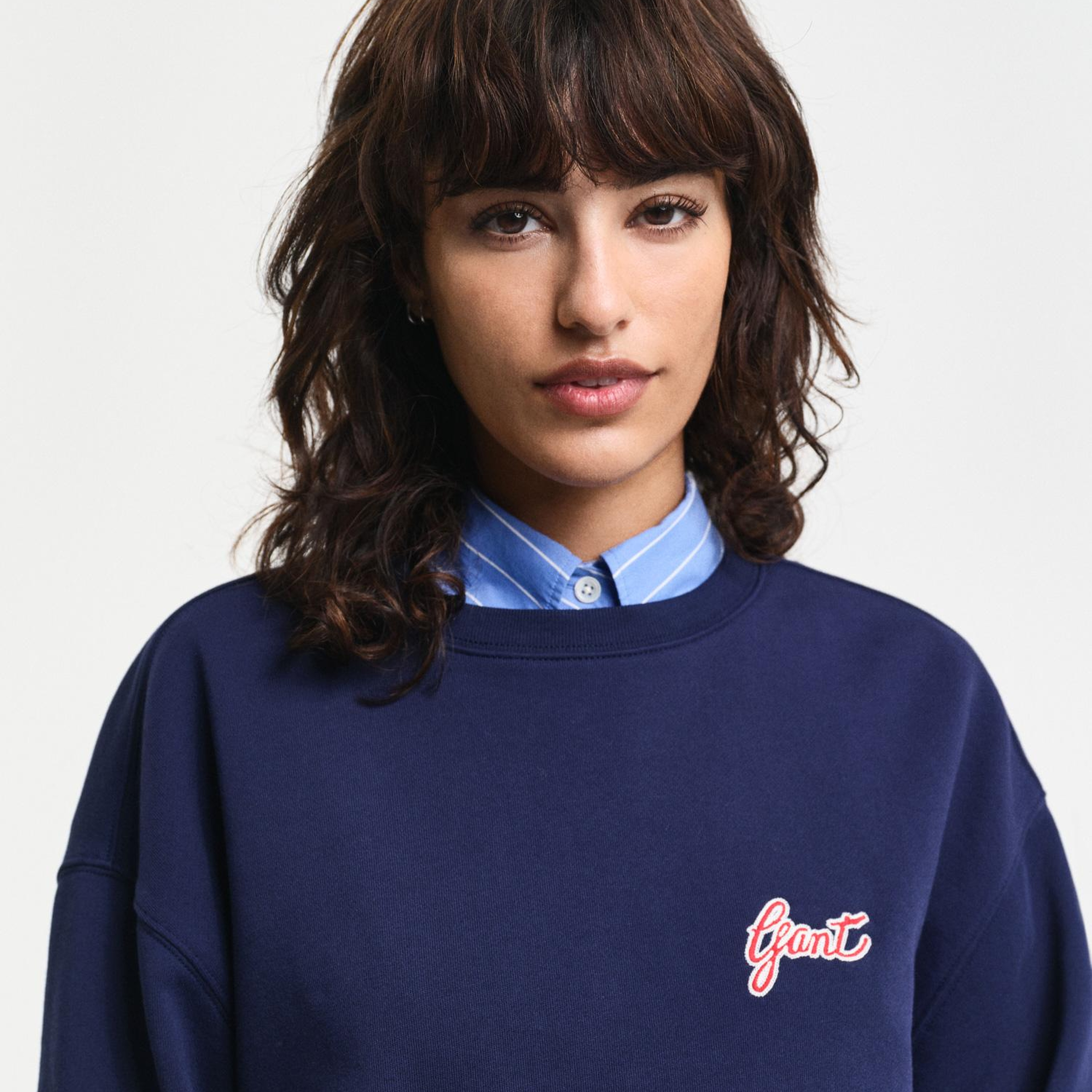 GANT Kadın Lacivert Loose Fit Bisiklet Yaka Logolu Sweatshirt
