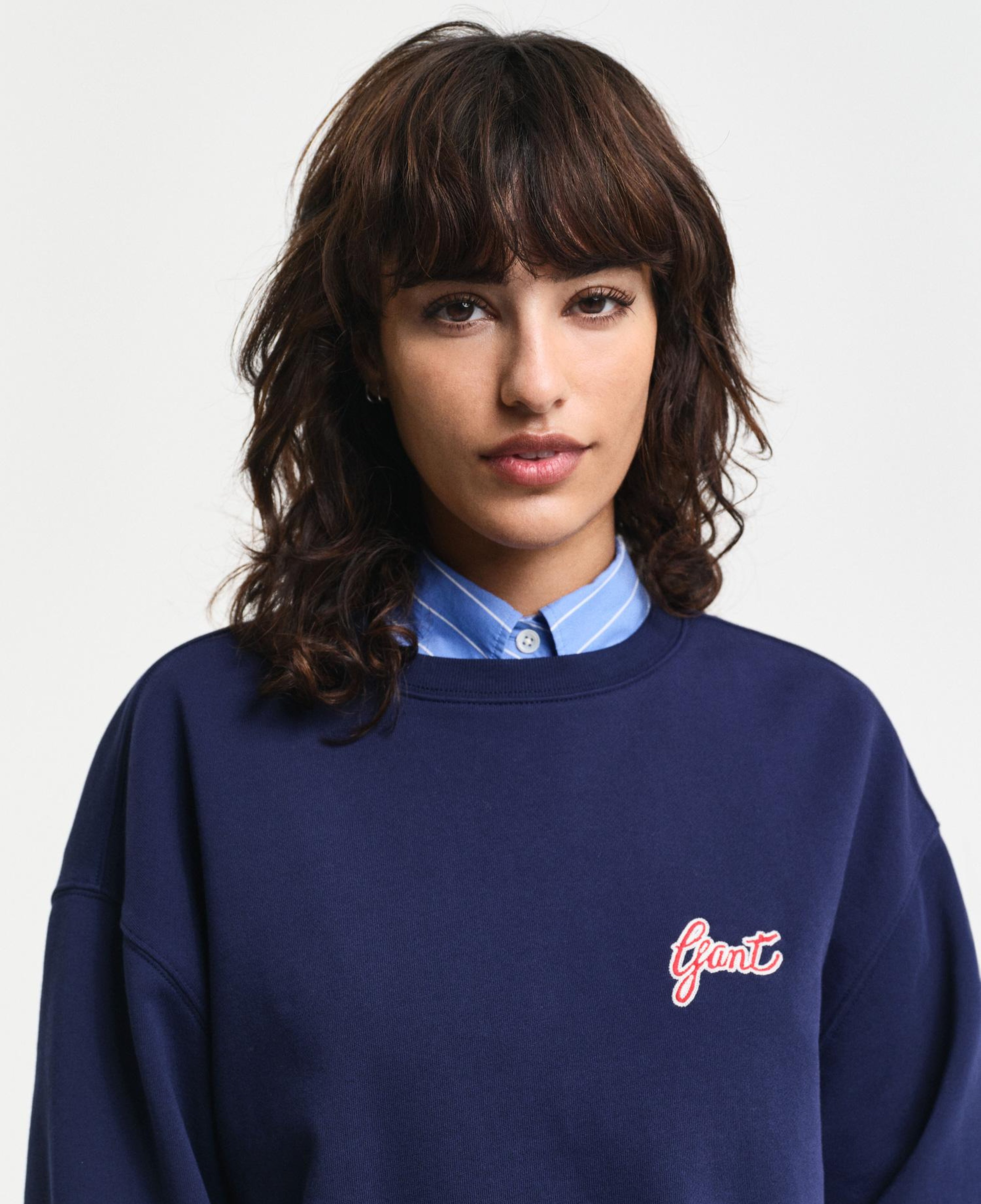 GANT Kadın Lacivert Loose Fit Bisiklet Yaka Logolu Sweatshirt