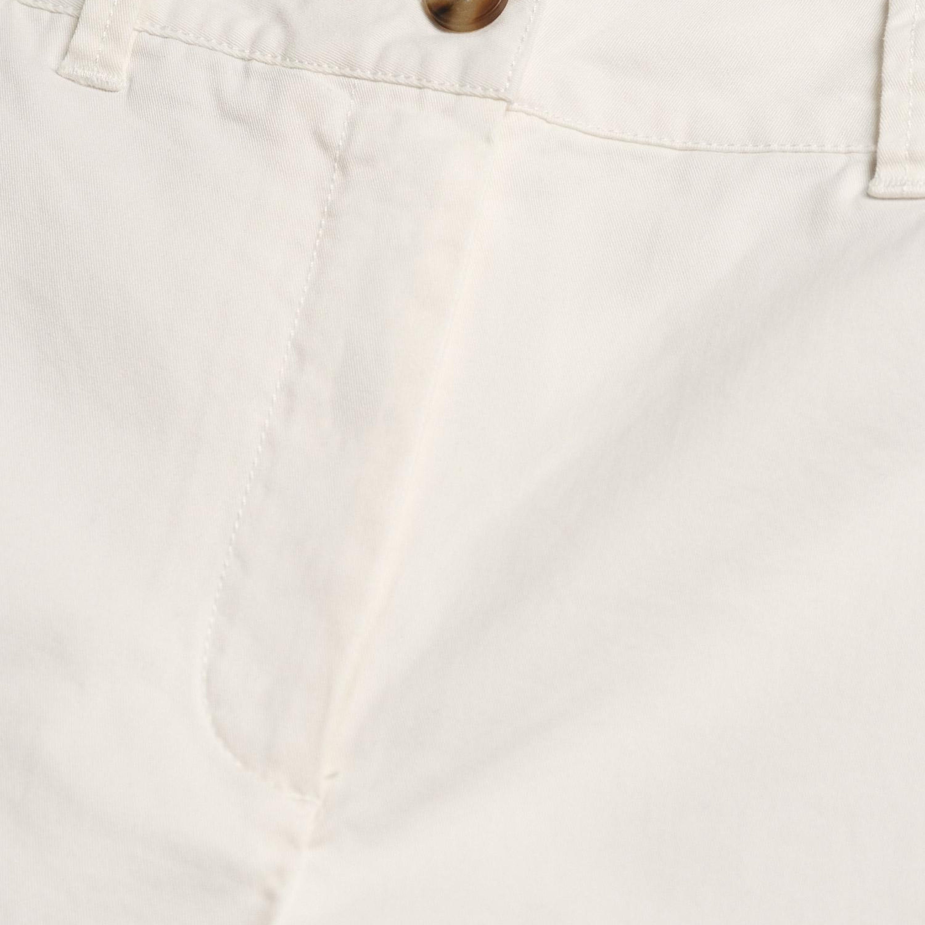 GANT Kadın Krem Slim Fit Şort