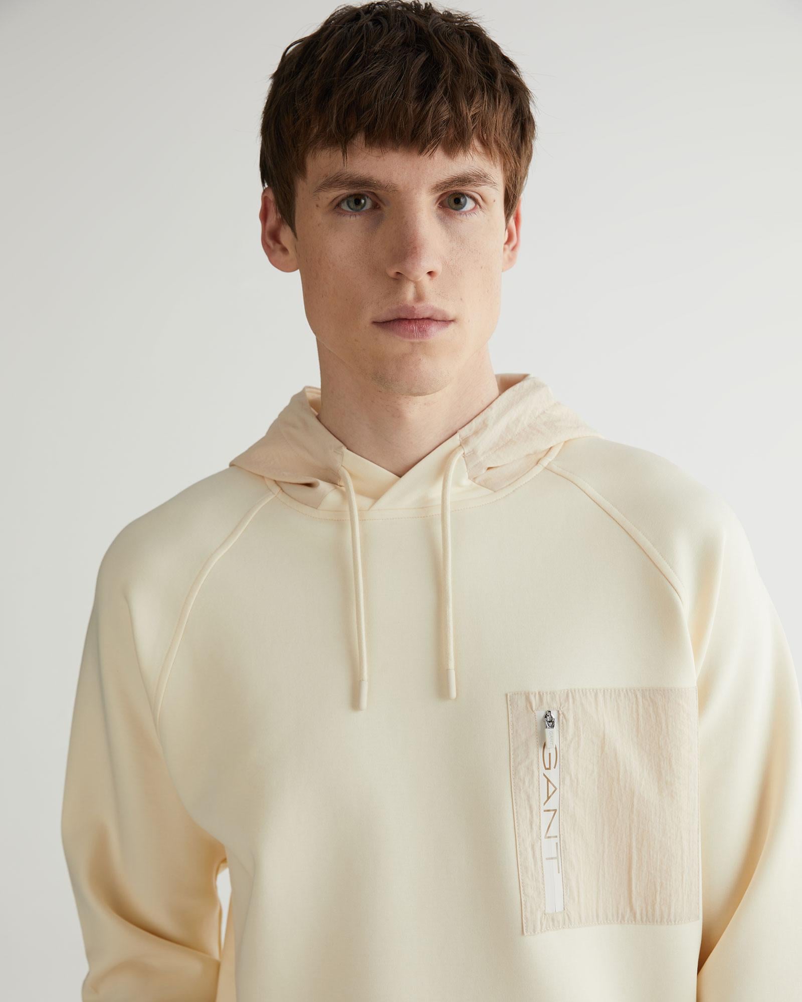 GANT Erkek Krem Regular Fit Kapüşonlu Logolu Sweatshirt