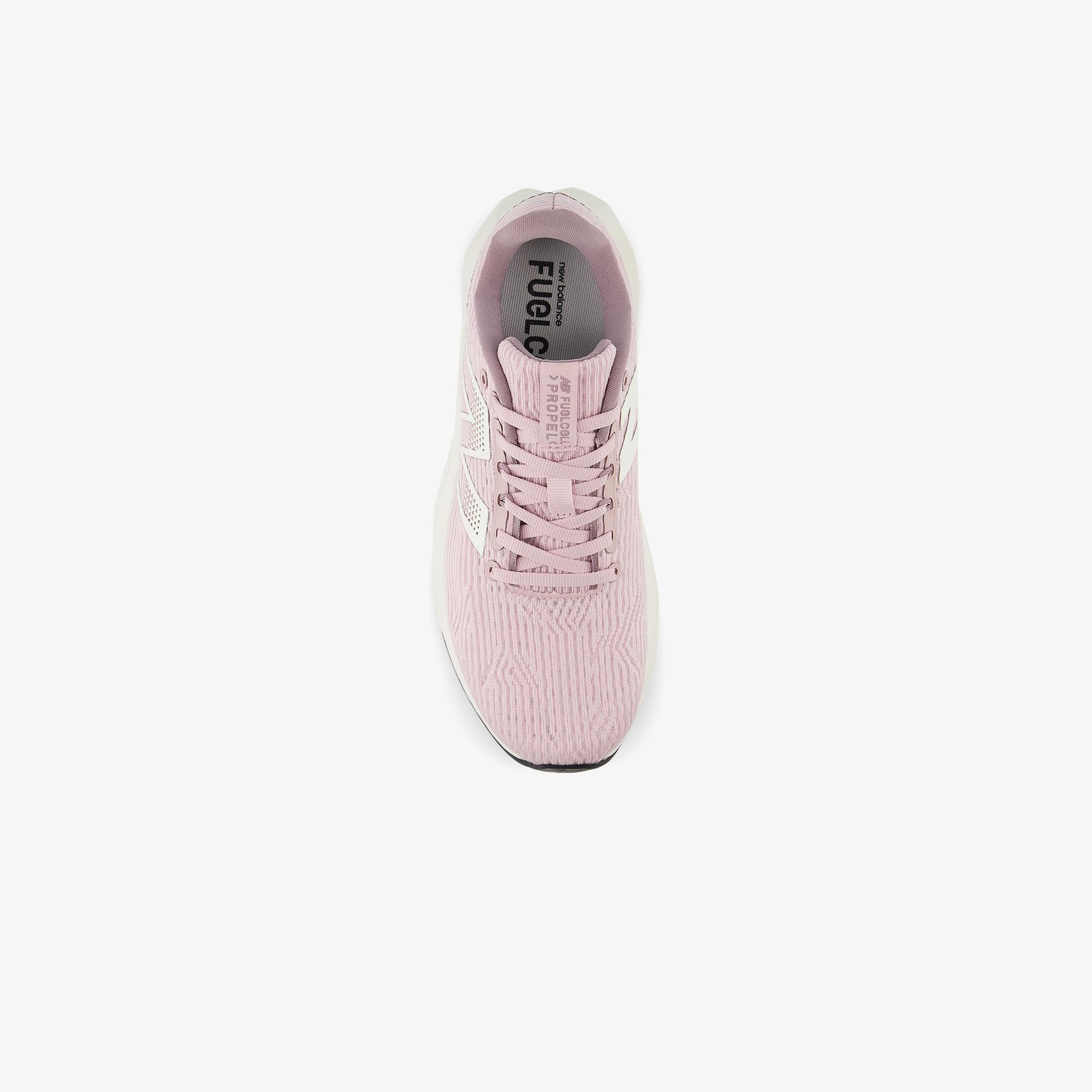 New Balance FuelCell Propel v5 Kadın Pembe Koşu Ayakkabısı